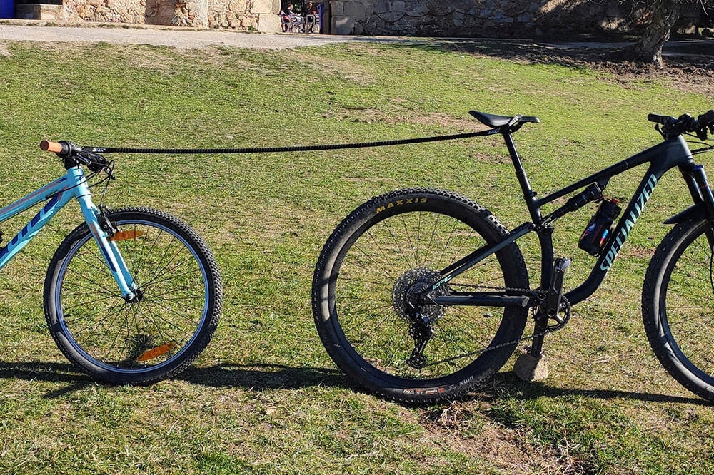 ROZWIJALNY ELASTYCZNY HOL ROWEROWY TRAX FLEX T0003 Stan opakowania oryginalne