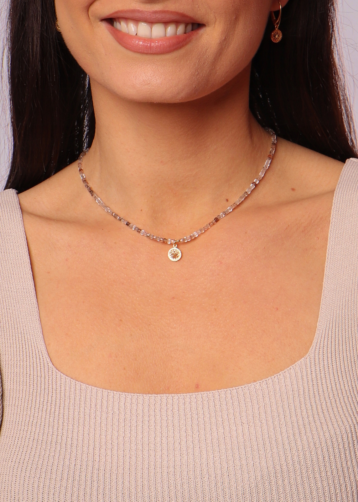 Náhrdelník z křemene s rutilovou kostkou a přívěskem