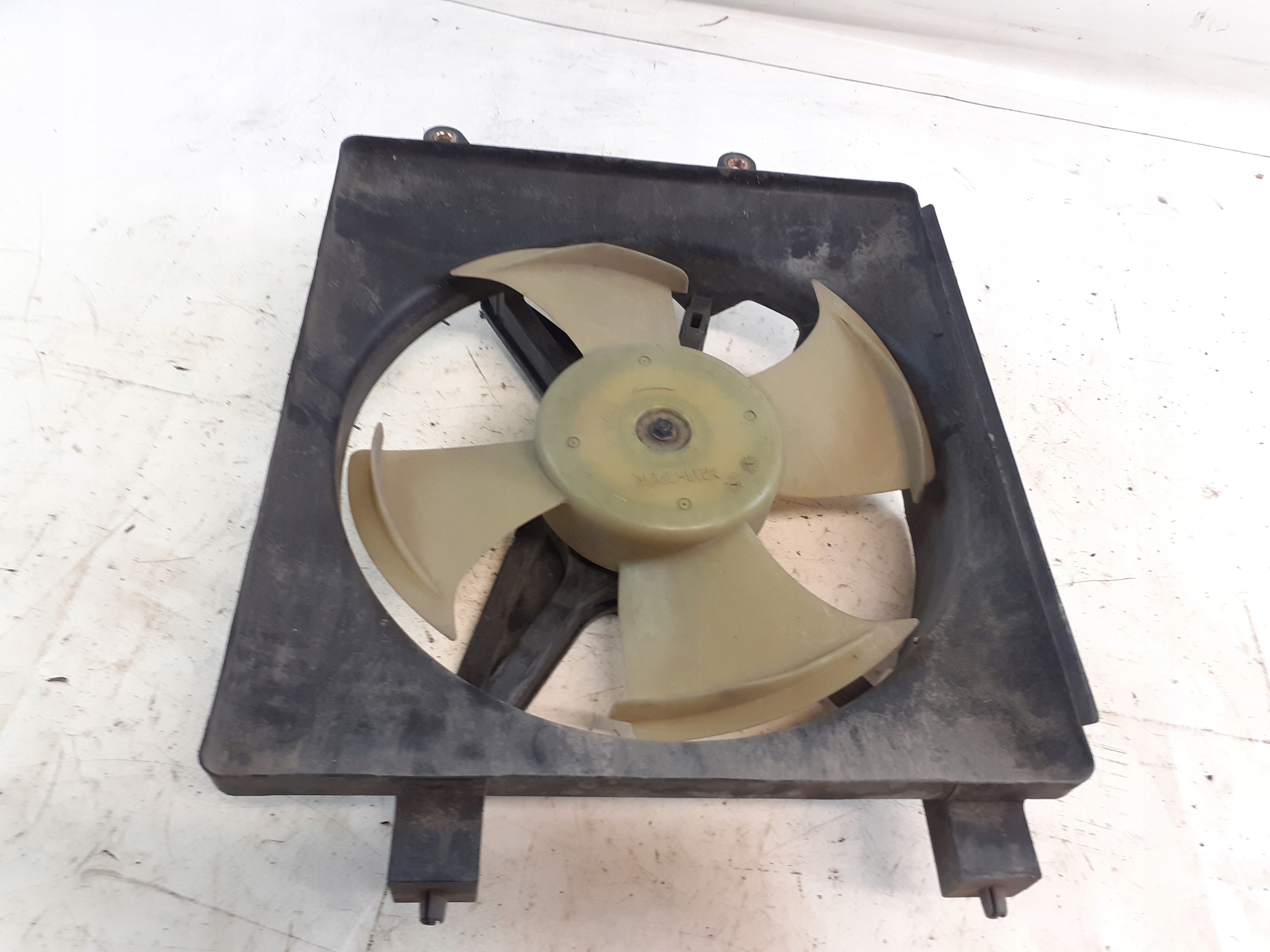 ventilátor chladiče Honda Civic VII 7 1,4B