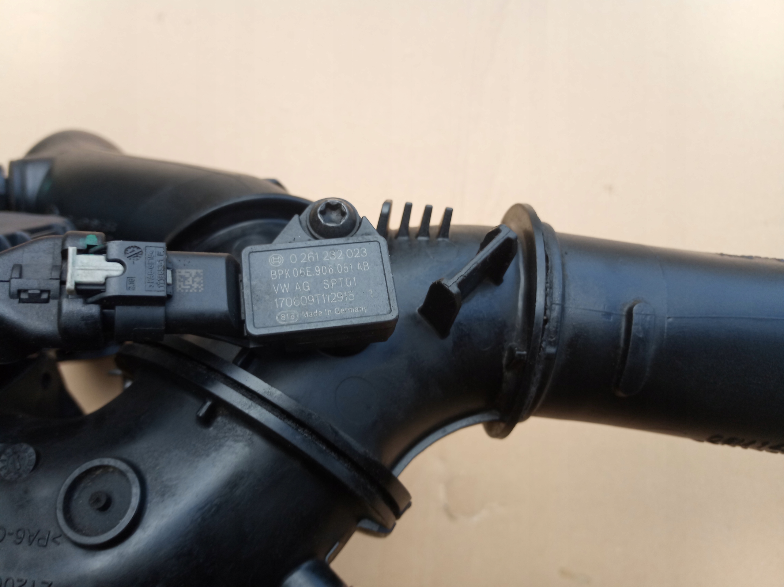 Audi A6 A5 A7 3.0TFSI труба впуск Воздух интеркулера 06M145674AT