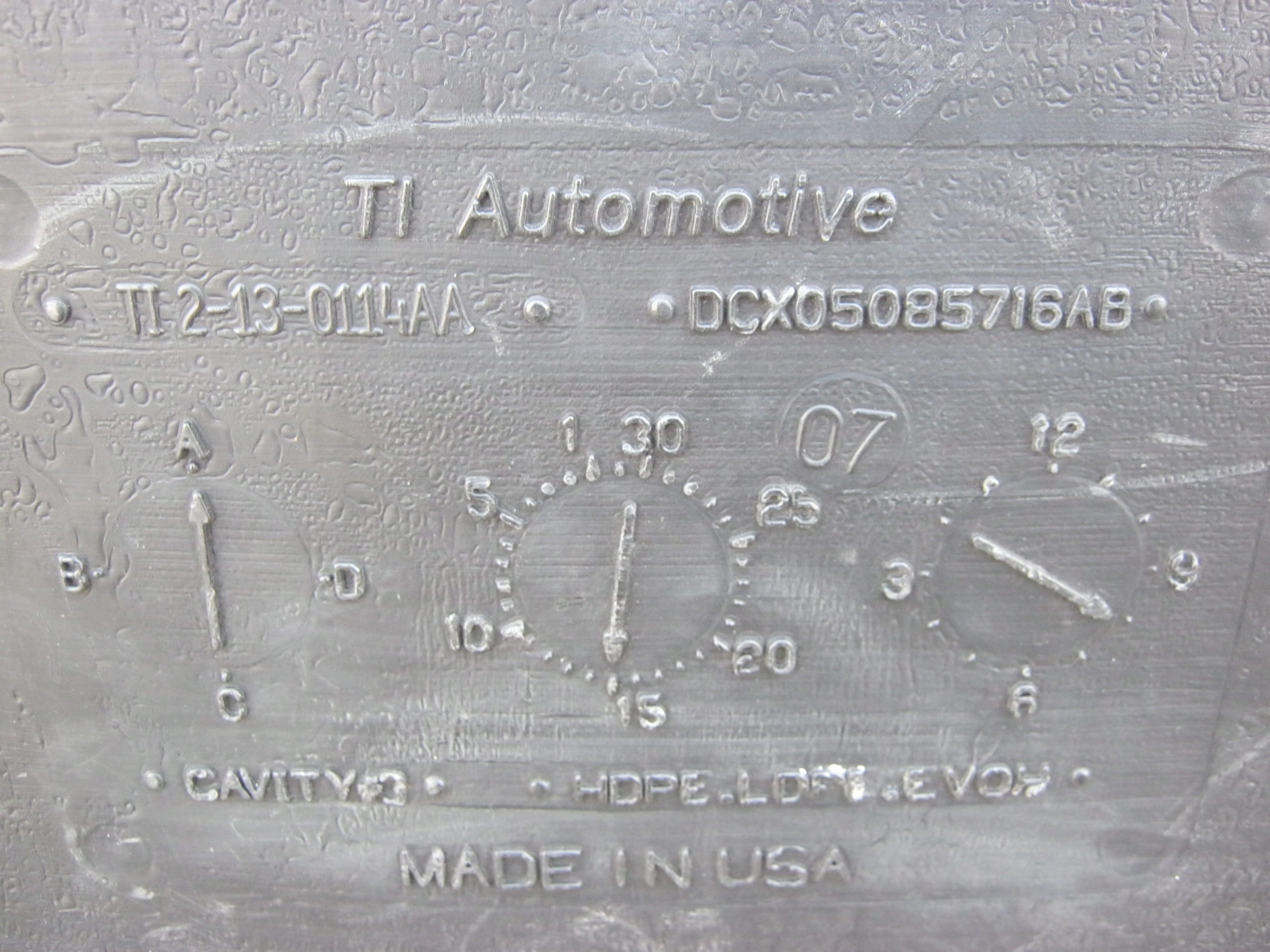 tank kraftstofftank CHRYSLER SEBRING III 2.0