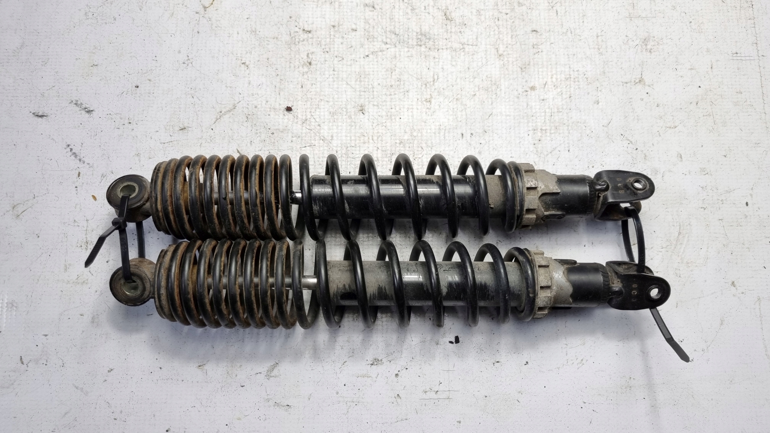 AMORTYZATOR TYL KOMPLET YAMAHA X MAX 125 10 13