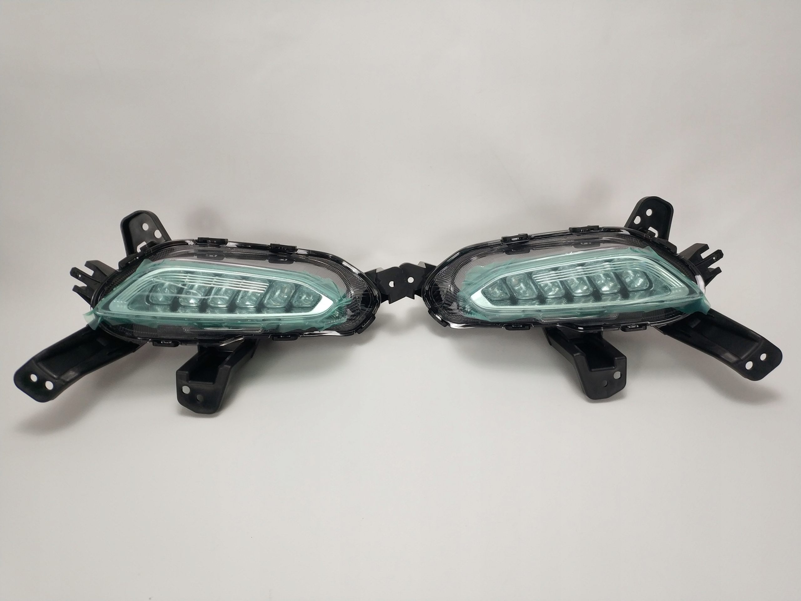 HYUNDAI I30 III противотуманки LED DRL КОМПЛЕКТ 6-ПИНЫ-КОНТАКТЫ