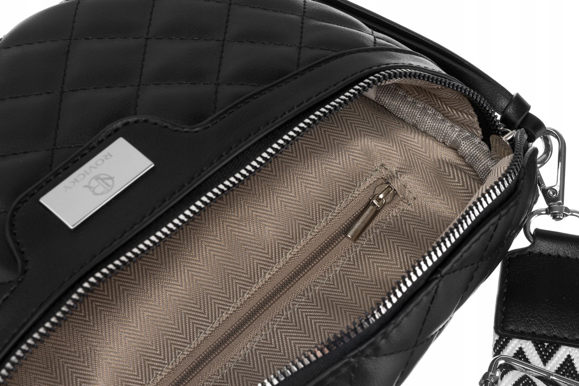 TOREBKA NERKA DAMSKA ROVICKY SKÓRA EKOLOGICZNA PIKOWANA R-NER-6-2939 CZARNY Kolor czarny