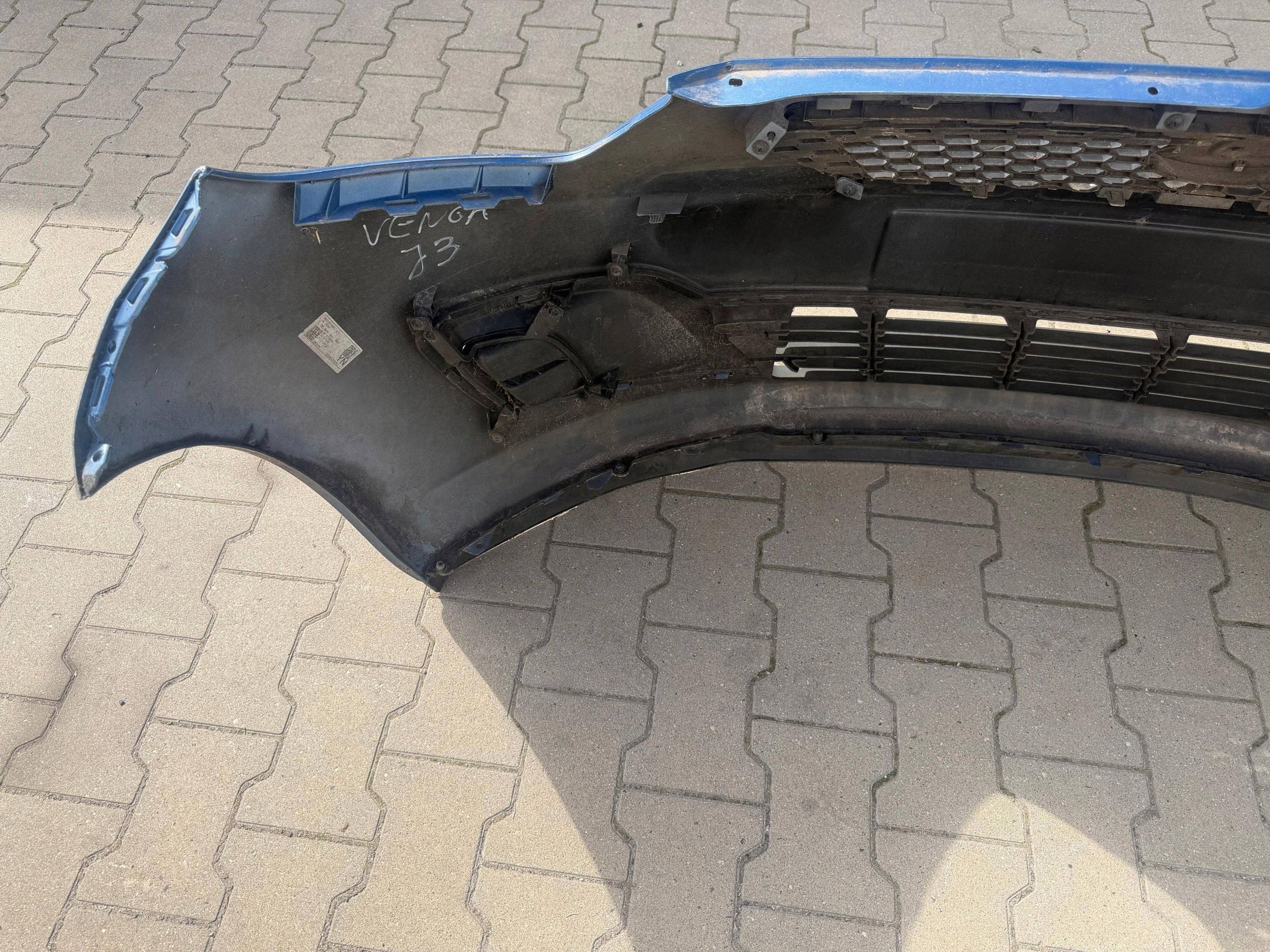 KIA VENGA bumper front front complete grill 5B 2009