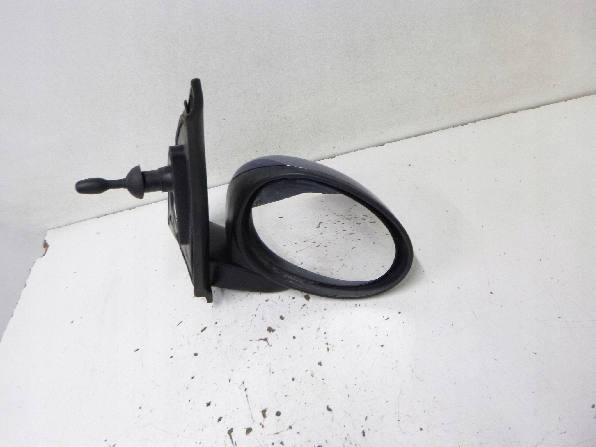 mirror right Peugeot 107 2007r. manually