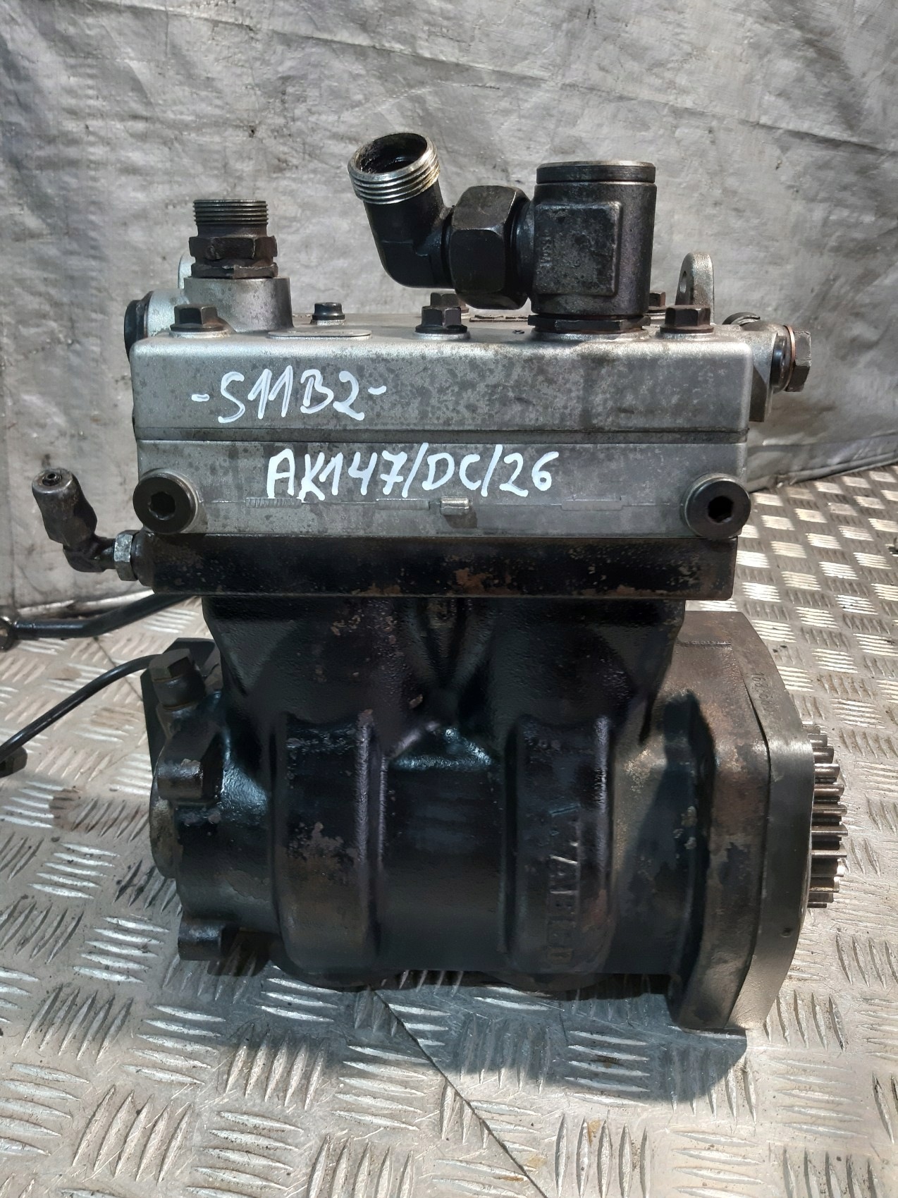 WABCO compressor; air 912 518 207 0