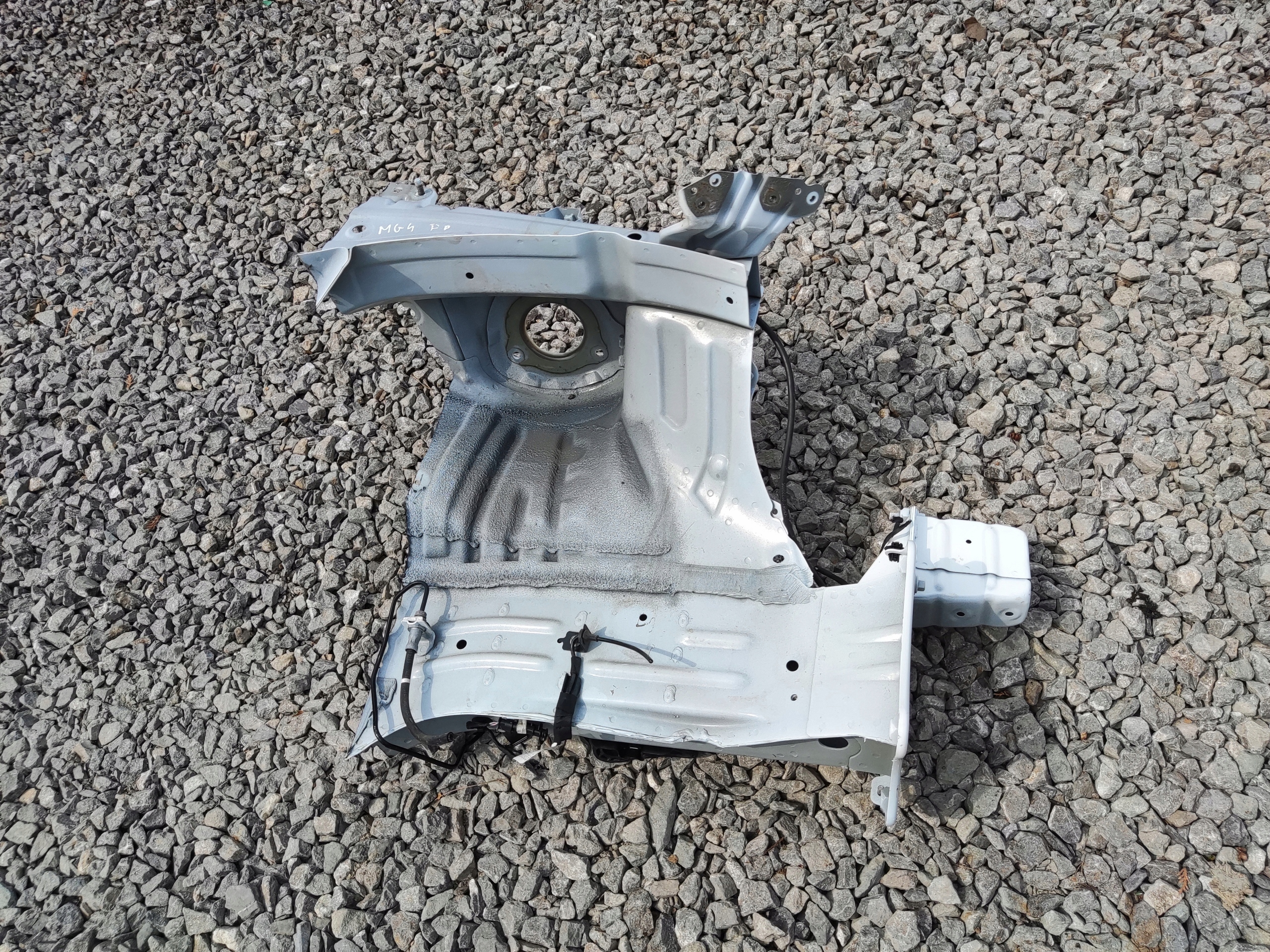 quarter FARTUCH right right front front MG MG4 2022-2025