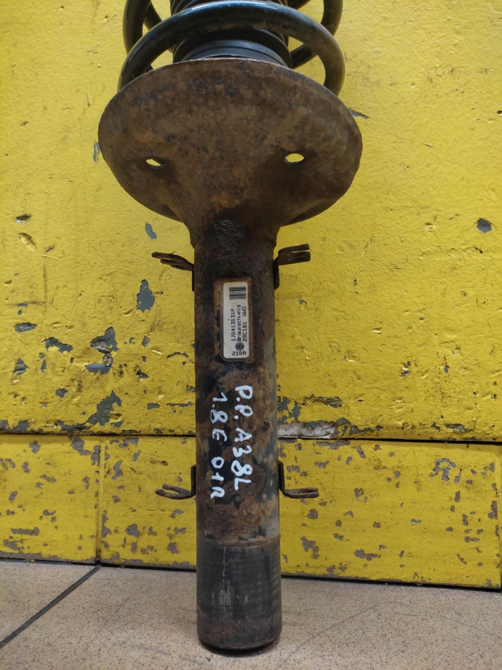 AUDI A3 8L 1.8 McPherson right front 1J0413031P