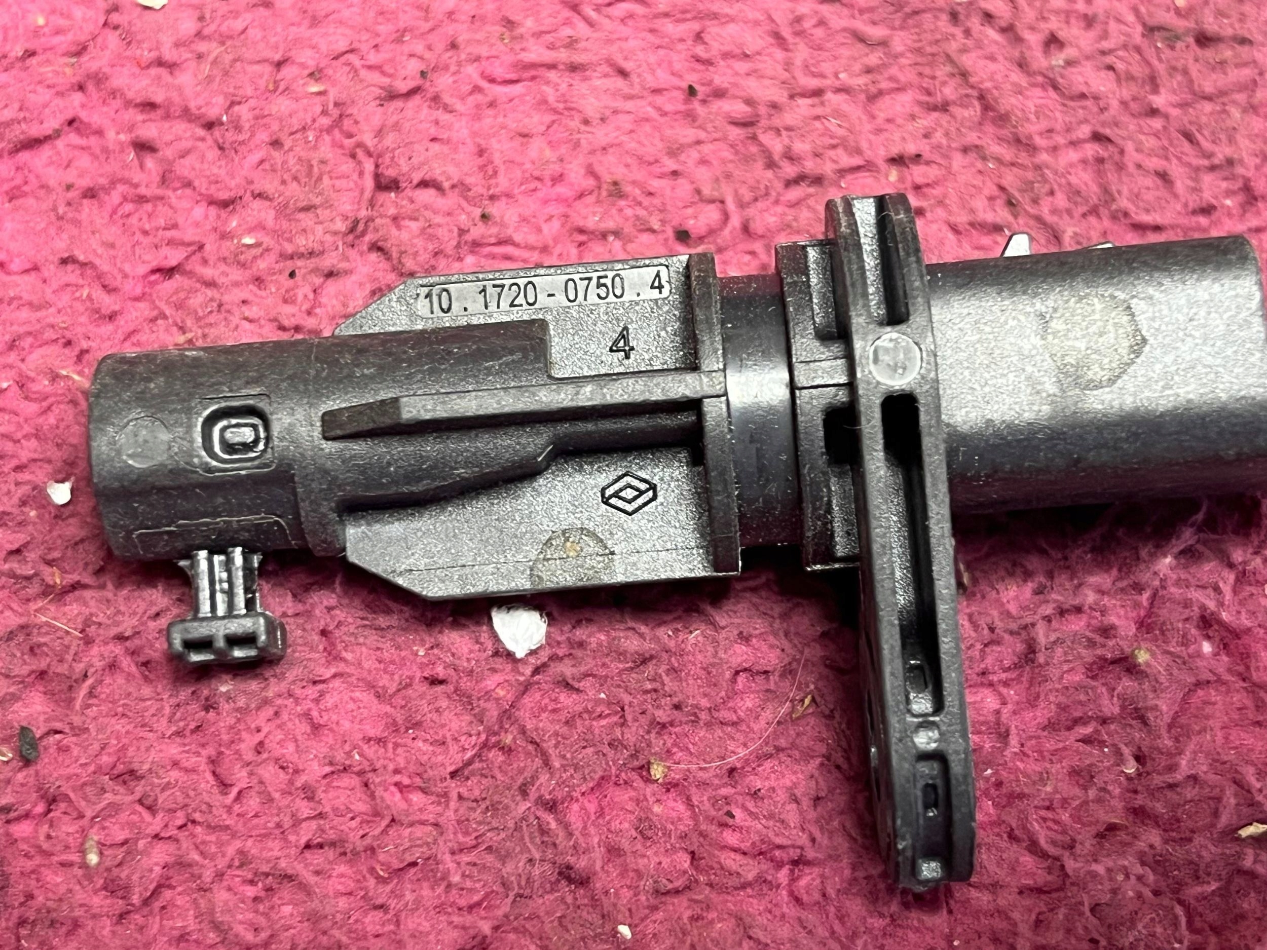 Original Sensor Renault Master III 1720-0750