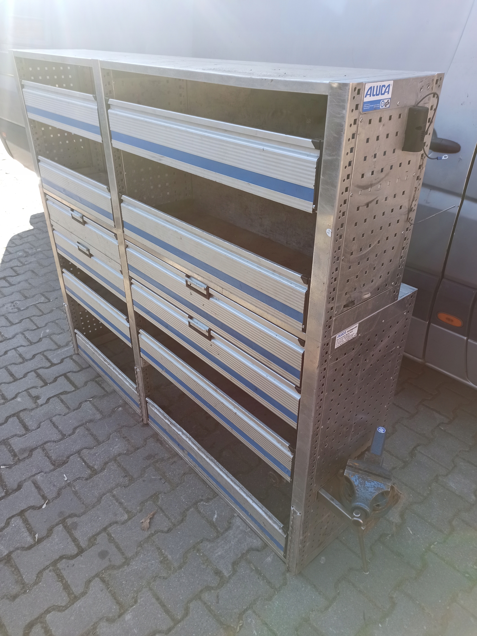 SAMOCHODOWA BUS ZABUDOWA WARSZTATOWA SZAFKA ALUCA Kod producenta ALUCA