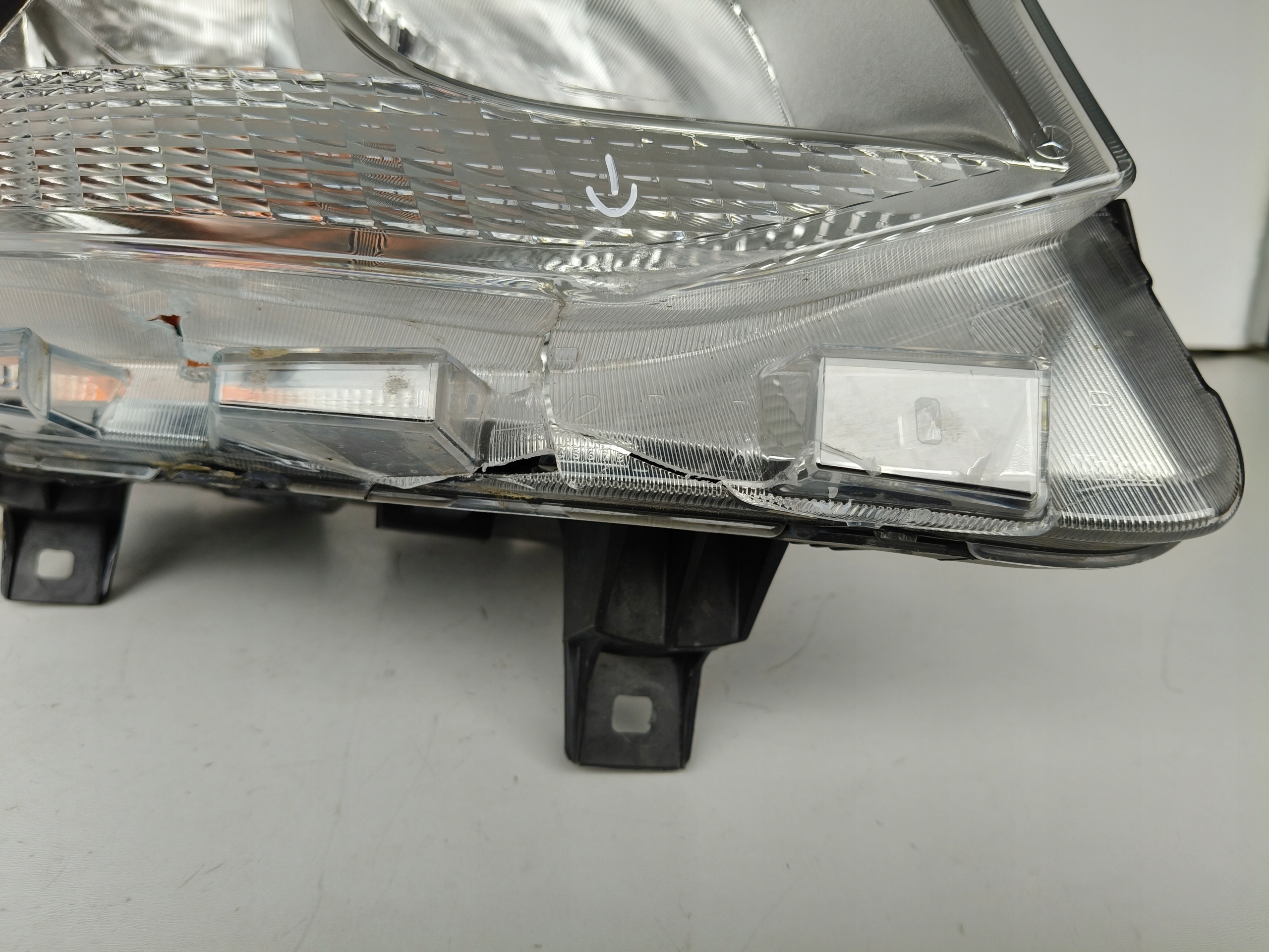 light right REFLEKTOR MERCEDES SPRINTER W910 18
