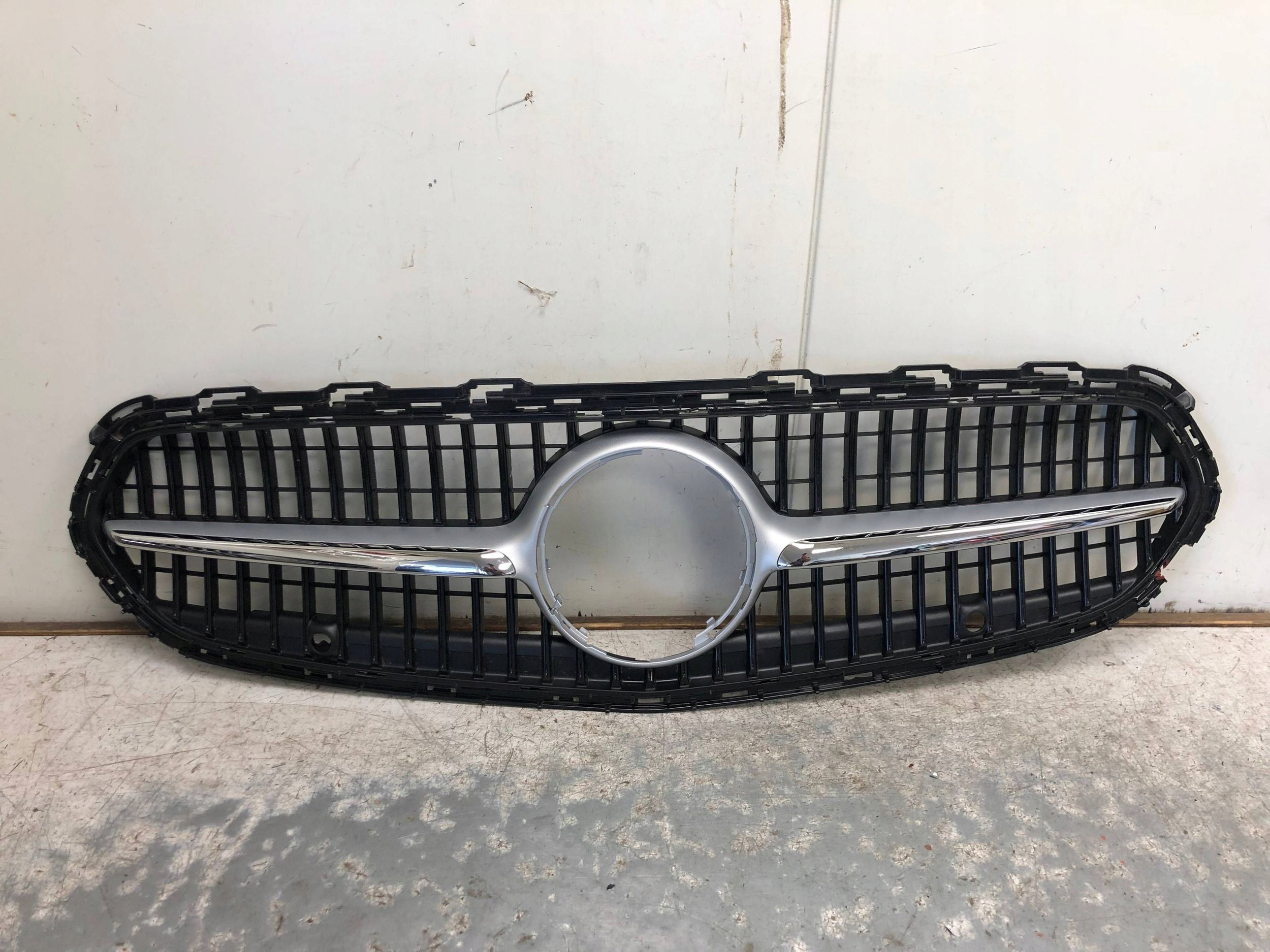 Grill Grill PDC MERCEDES W206 A2068883800