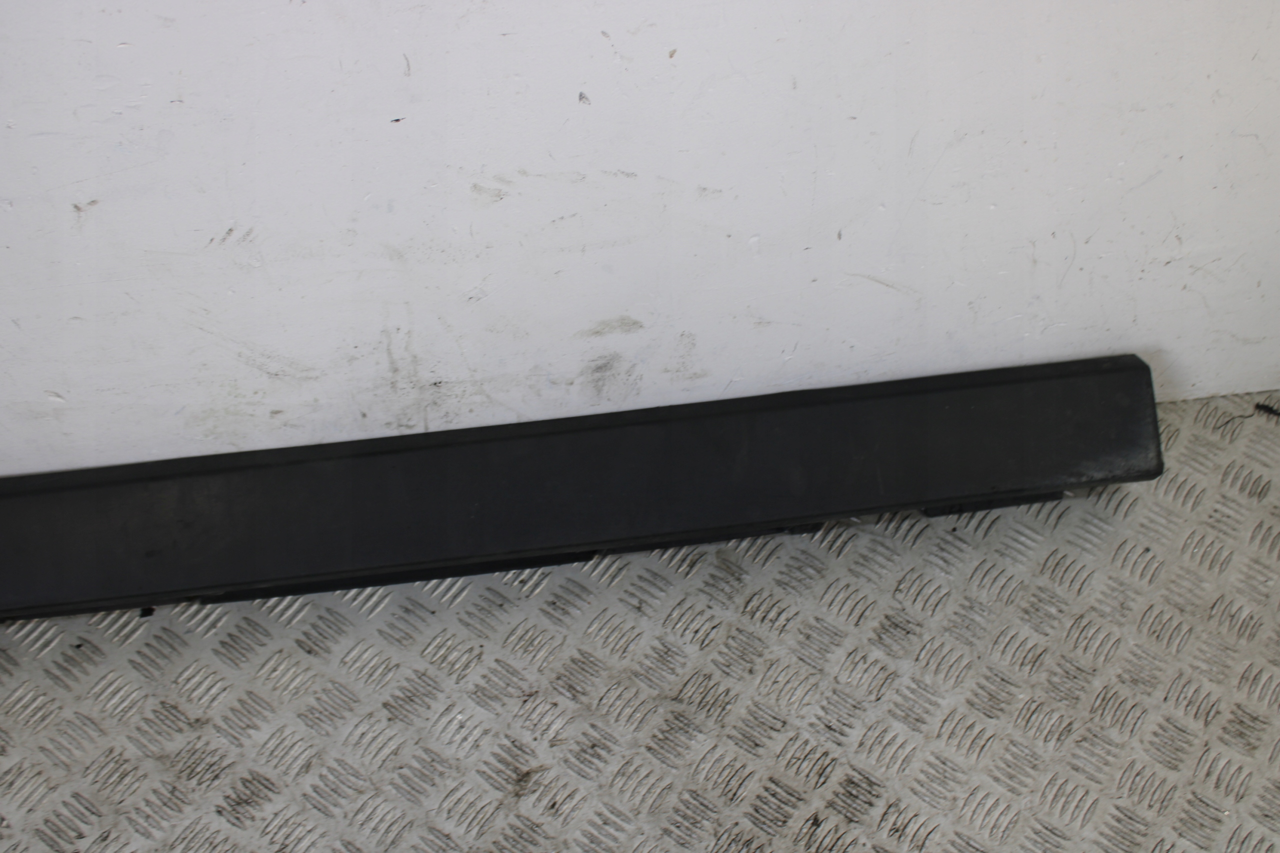 cap threshold threshold right JAGUAR F-PACE X761 HK83-10156-B