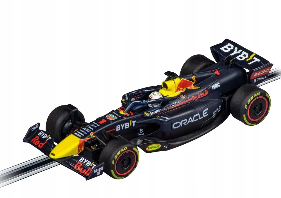 

Red Bull Racing RB18 M.Verstappen Carrera 64205