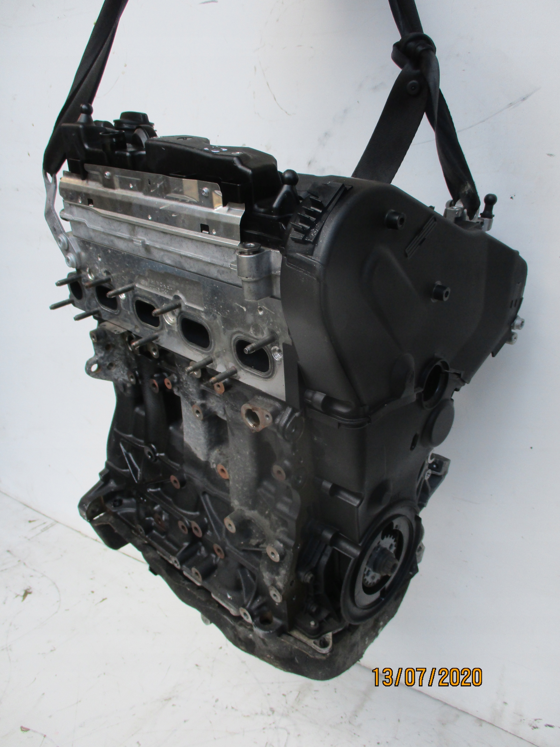 engine motor VW TIGUAN 5NA TOURAN 5TA 2,0TDI DGD