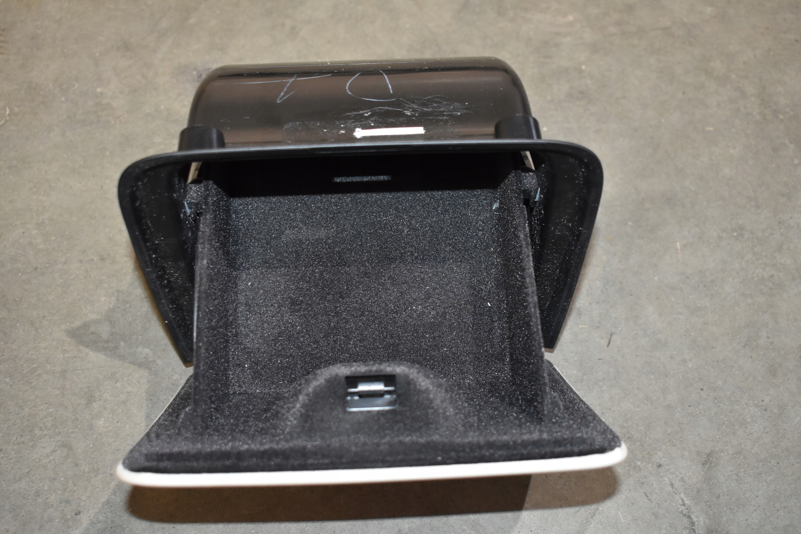 perfect condition passenger compartment consoles BMW G05 G06 G07 K