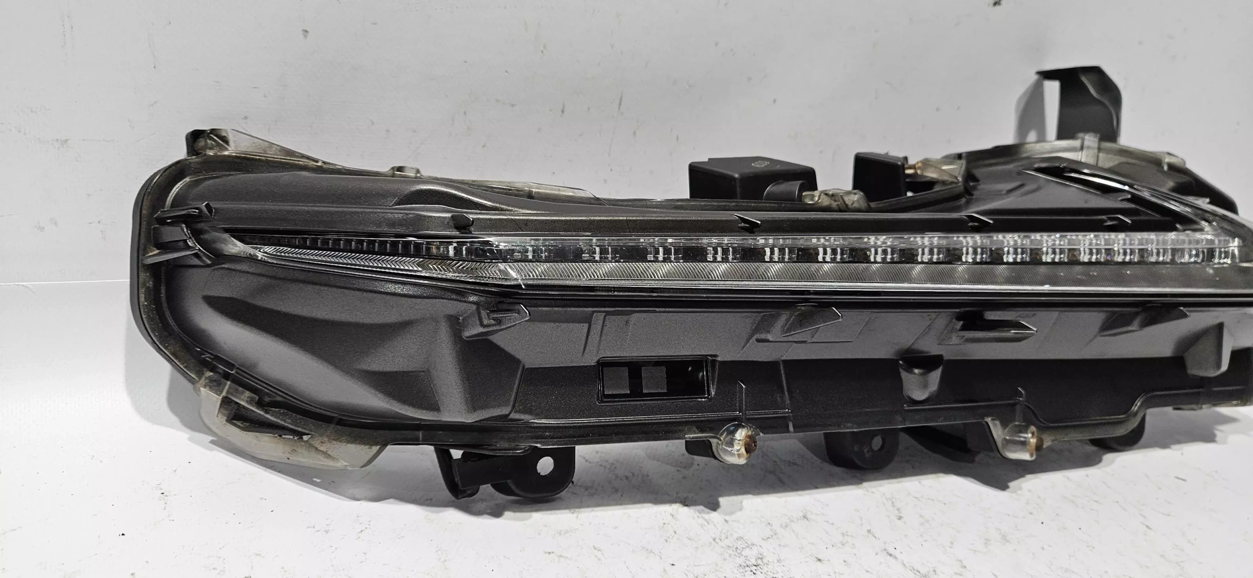 Blinkerleuchte rechts vorne LED LEXUS NX LIFT 17- EU