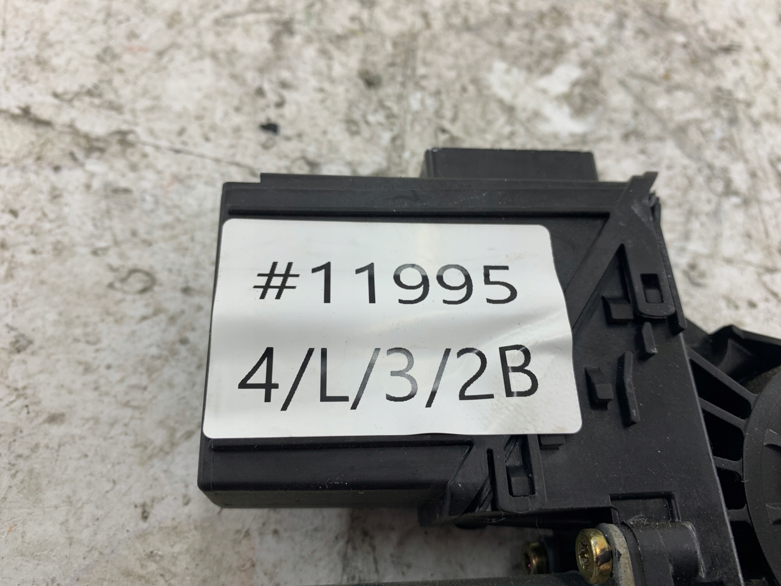 VW POLO 9N IV mini motor windows right rear part 6Q5839752E
