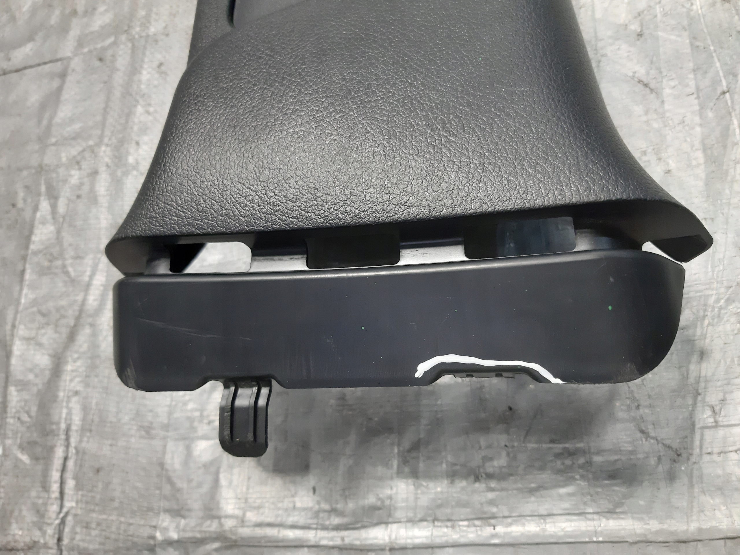cover SLUPKA B left MERCEDES GLB X247