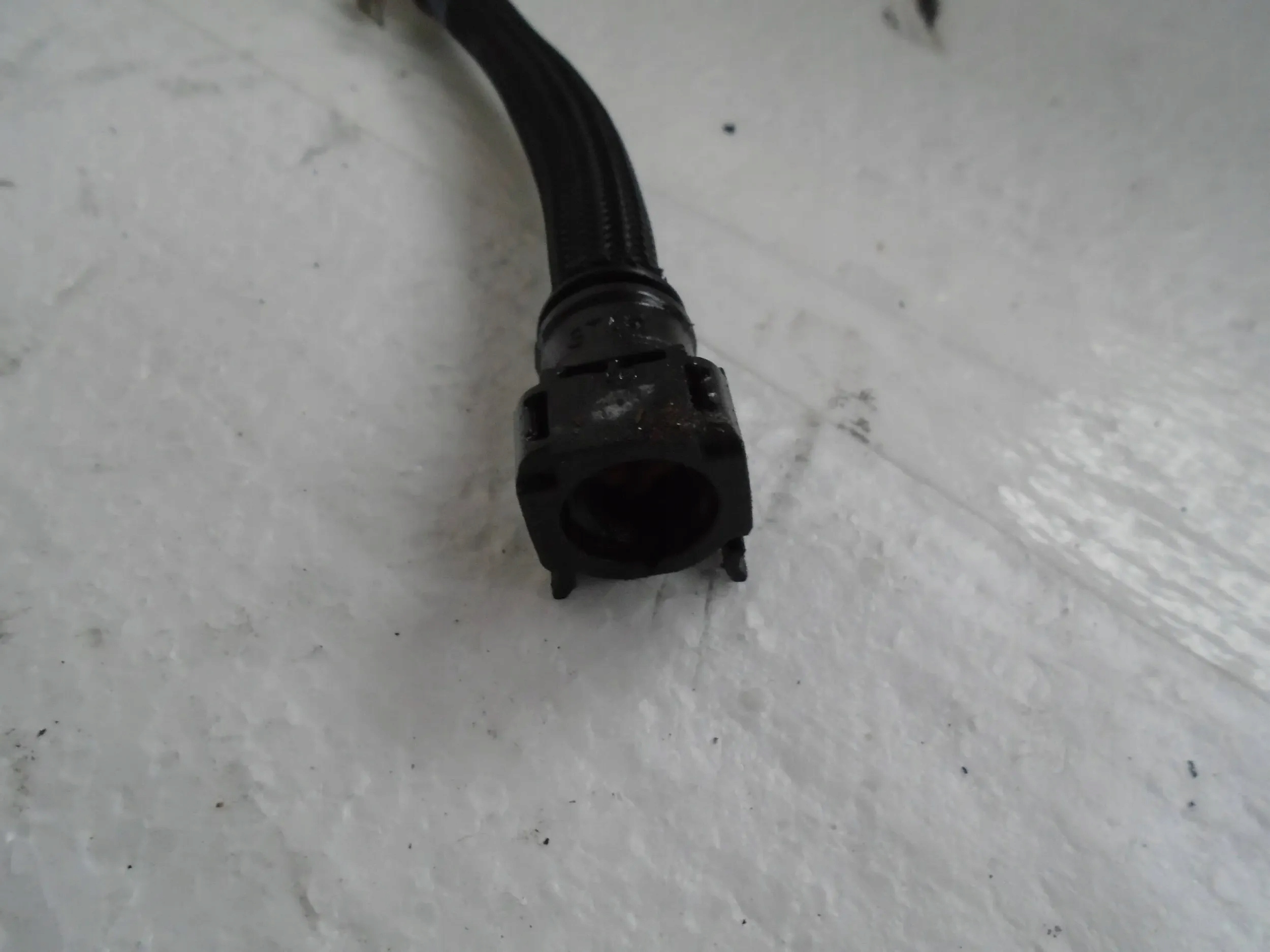 fuel line GJ32-45611-AD Jaguar XE XF Range Rover 2.0D