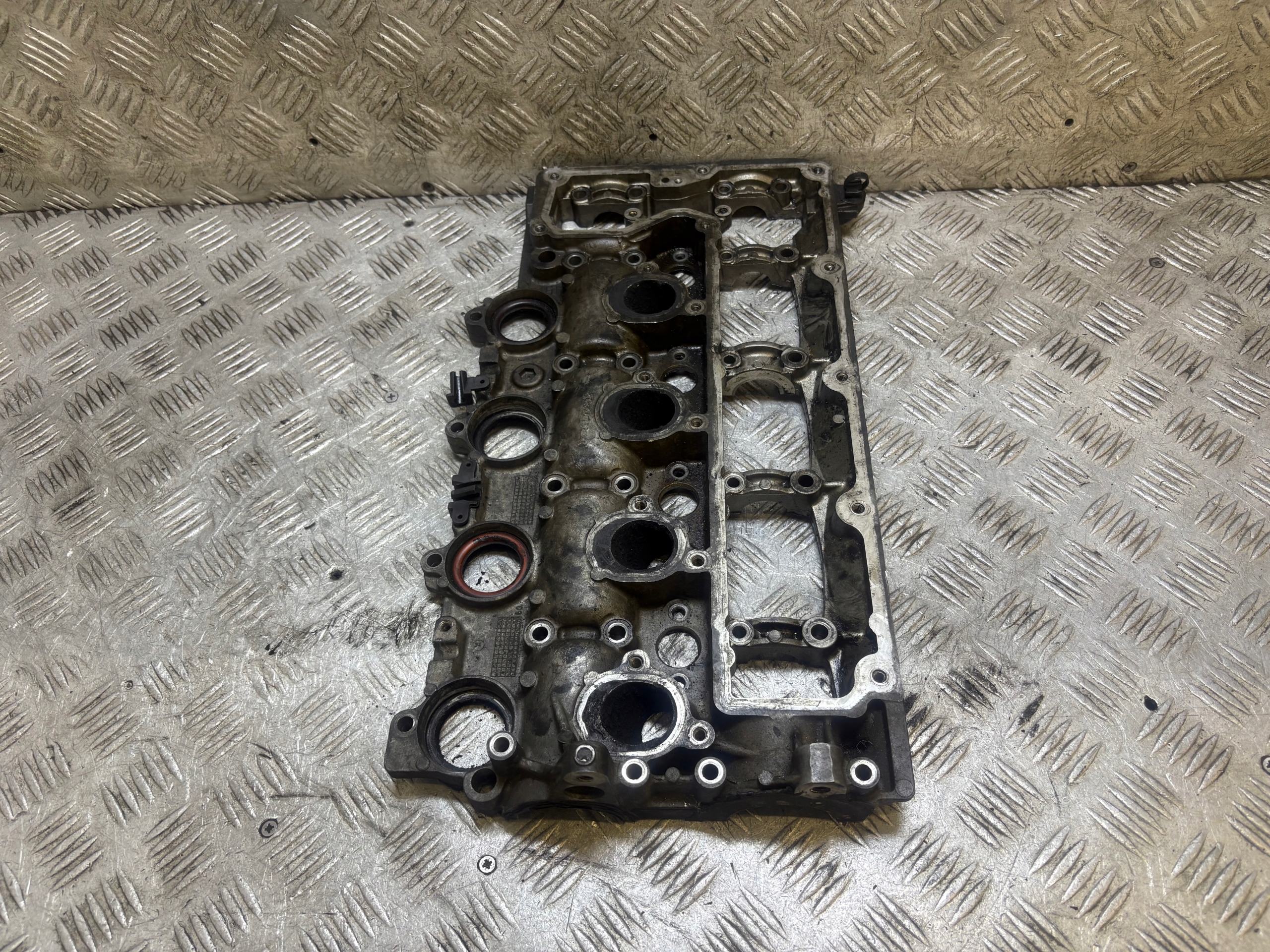 Abdeckung der Ventile FORD MONDEO MK 4 9682675210 2.0tdci
