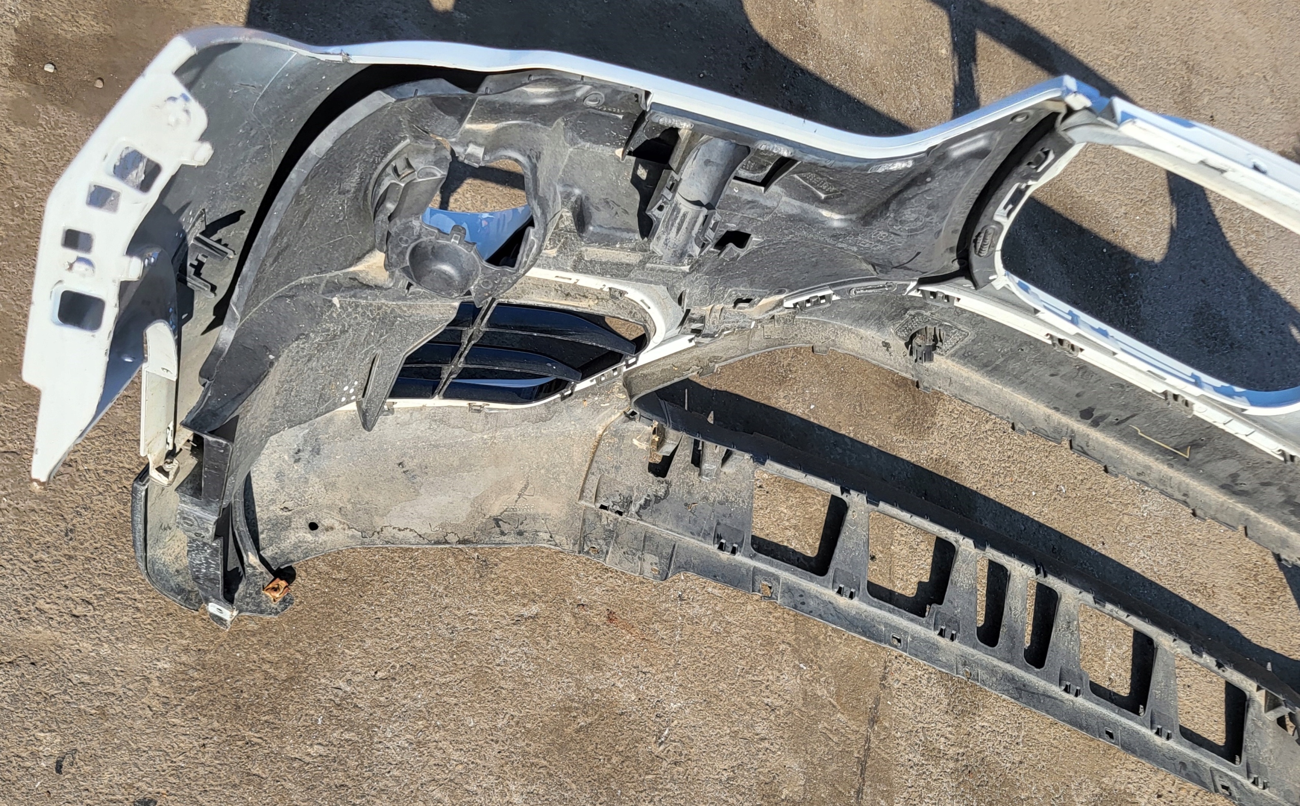 front bumper front BMW X1 II F48 OE BIALY