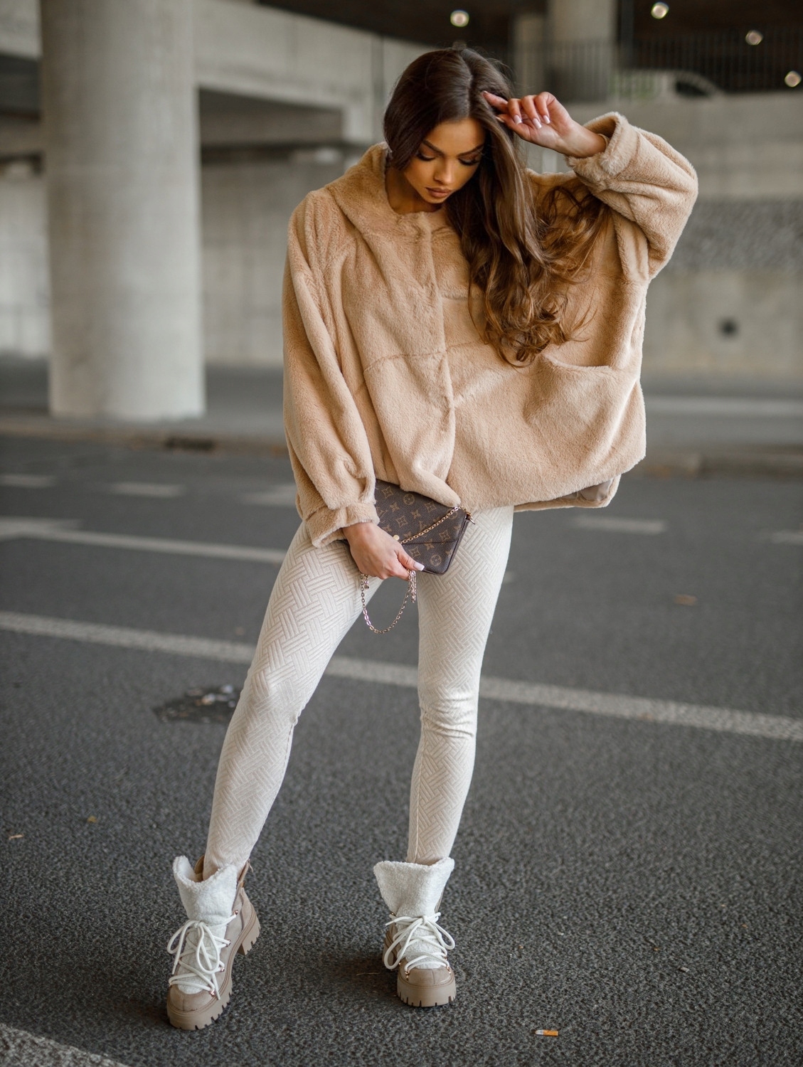 Kožíšek Miss City Glam [béžová barva, univerzální Velikost ]