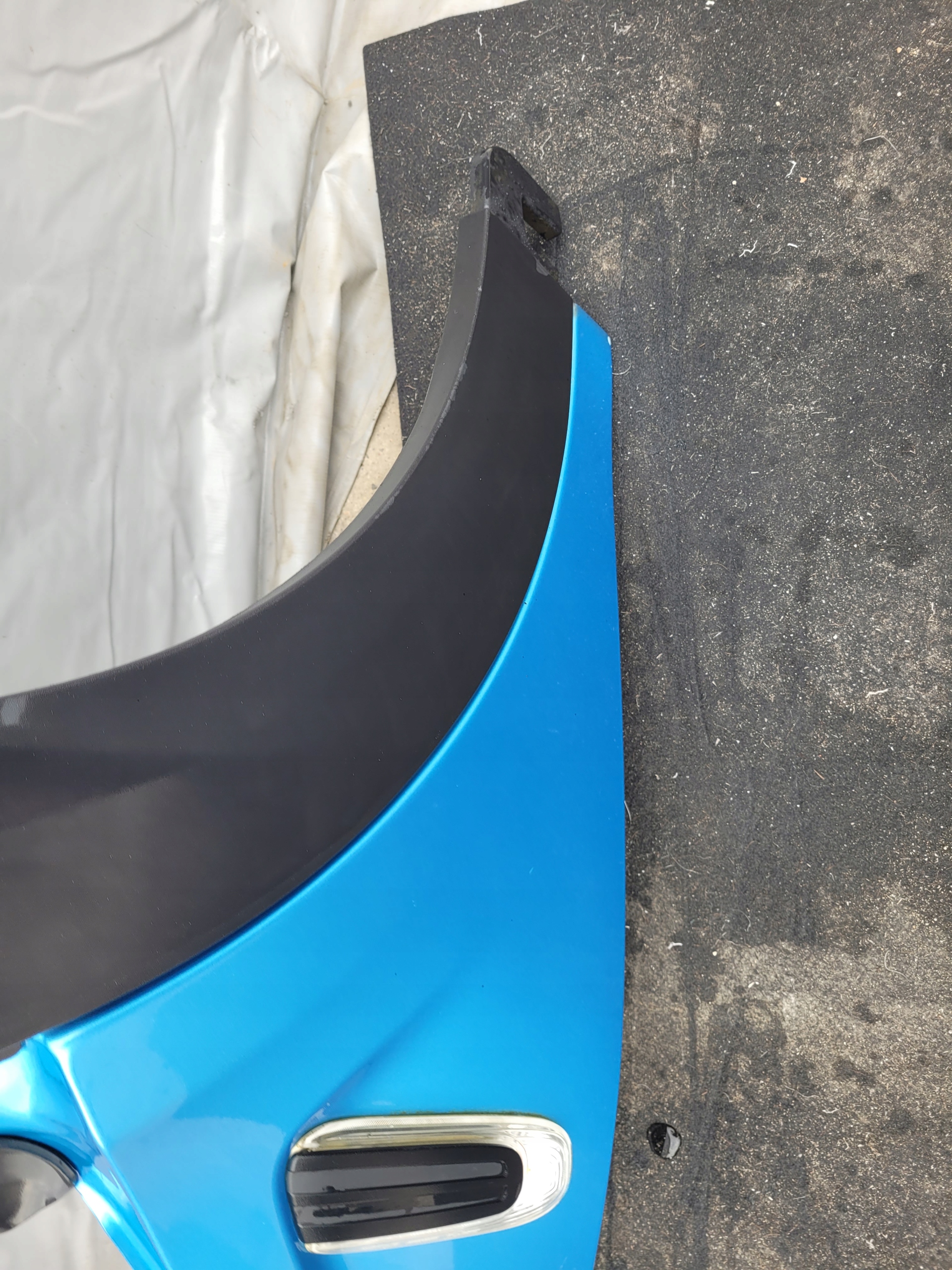 fender front front right MINI COOPER F55 Z moulding
