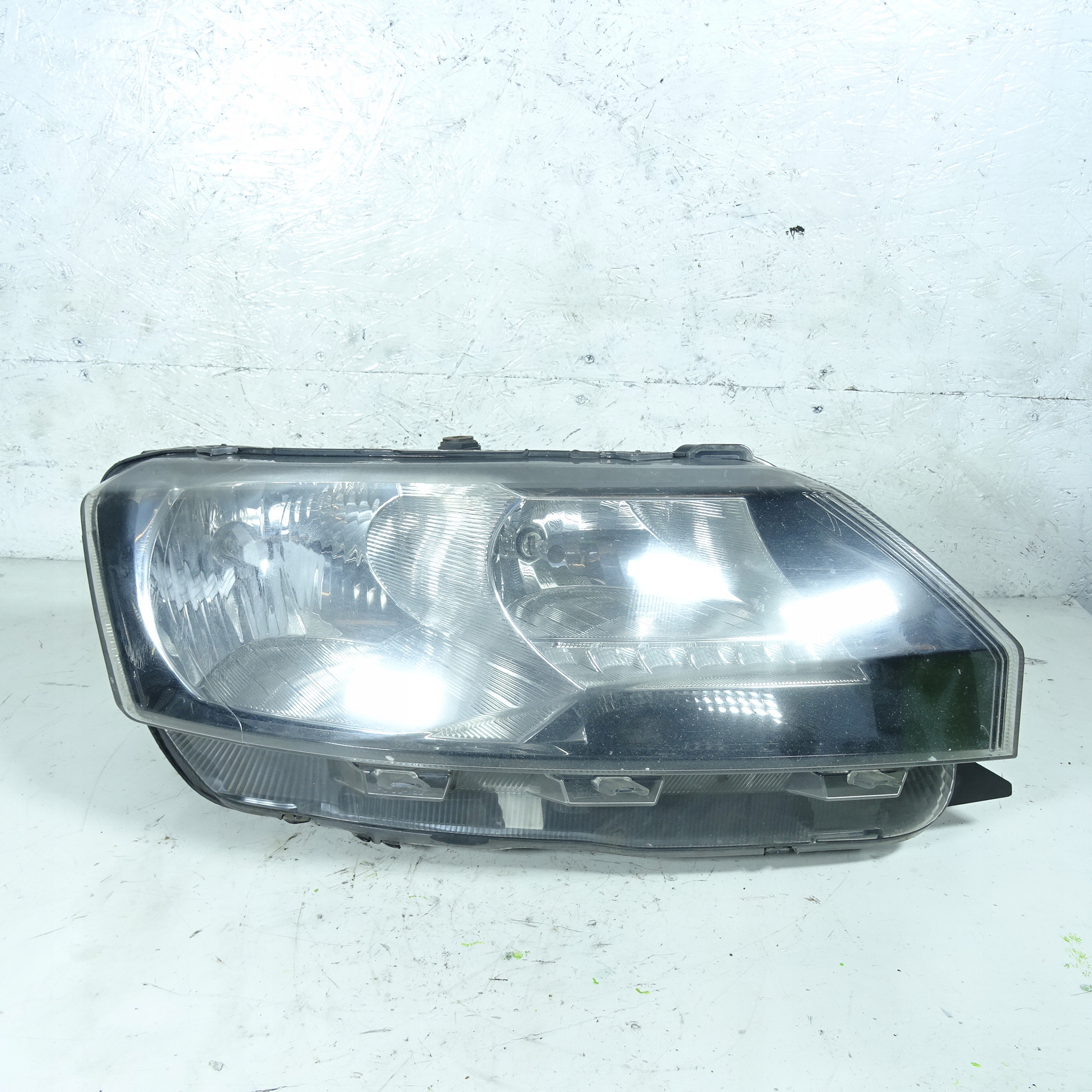 SKODA RAPID РЕСТАЙЛИНГ ФАРА PRAWYjb941016b