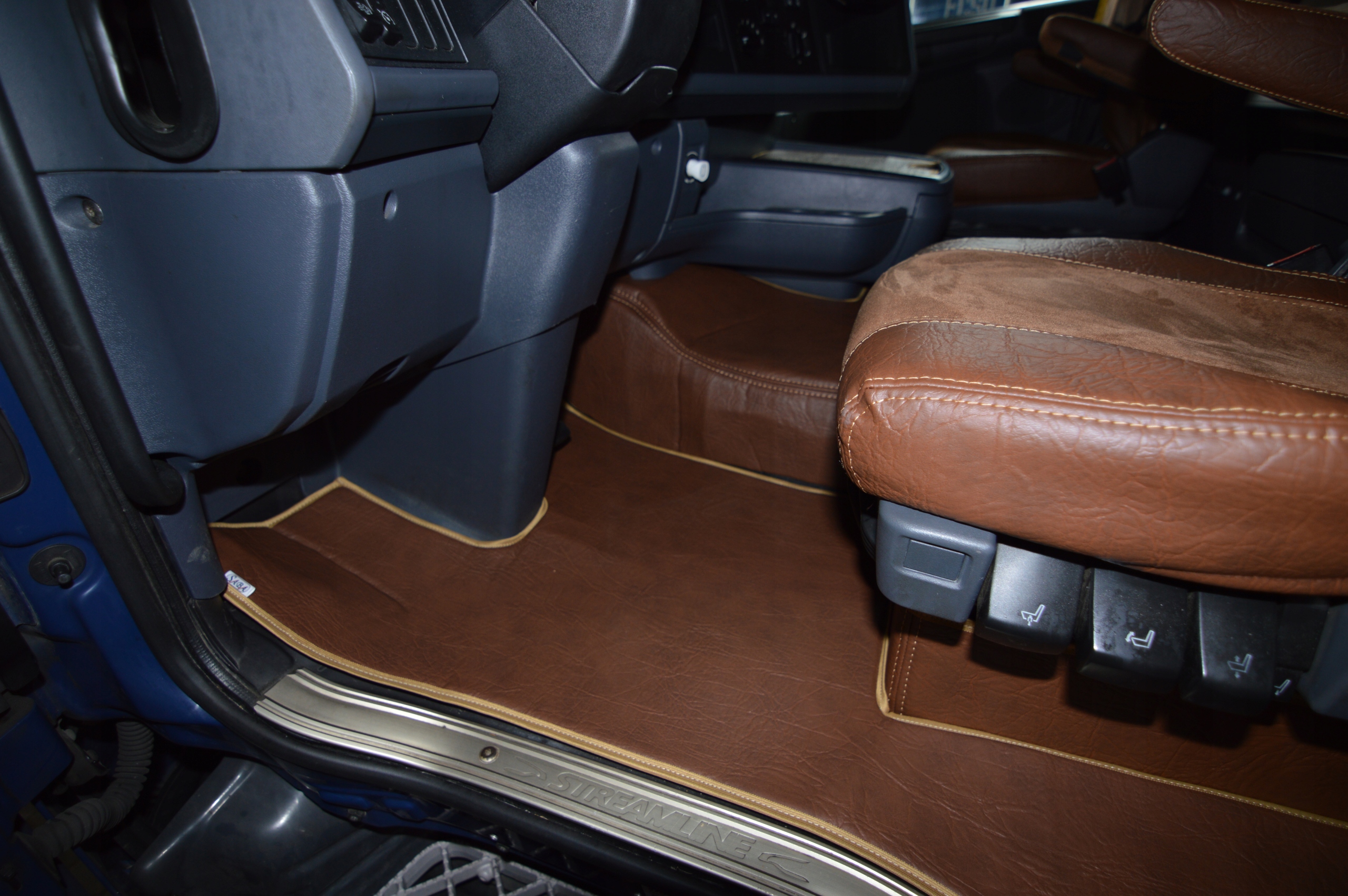 Dywaniki PRESTIGE LINE Scania R od 2013 2017 Multi Element Set Sets