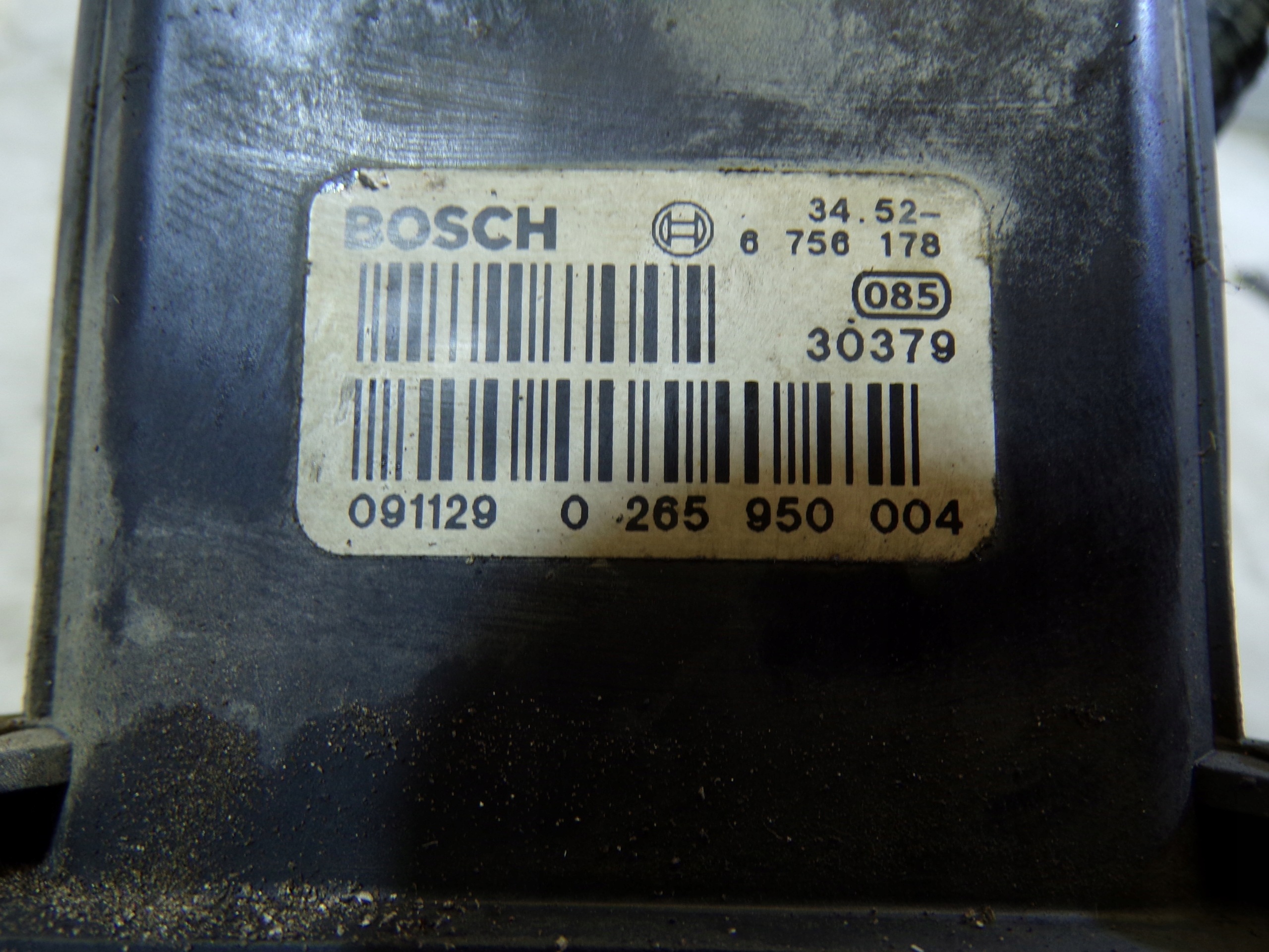 pump ABS BMW X5 E53 0265950004 (1)