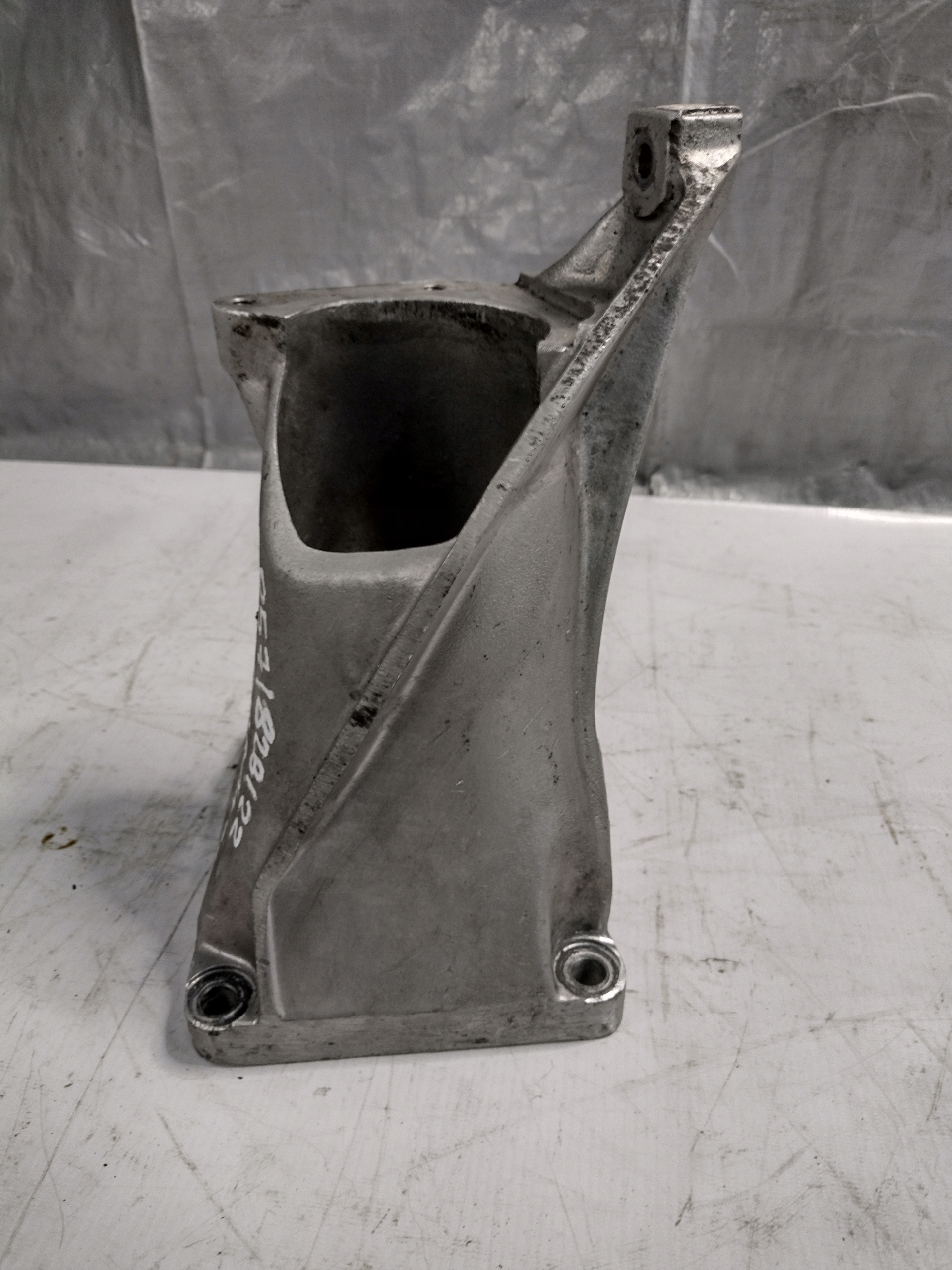 engine mount Volkswagen Sharan and 1,9TDI OE 7M0199207C