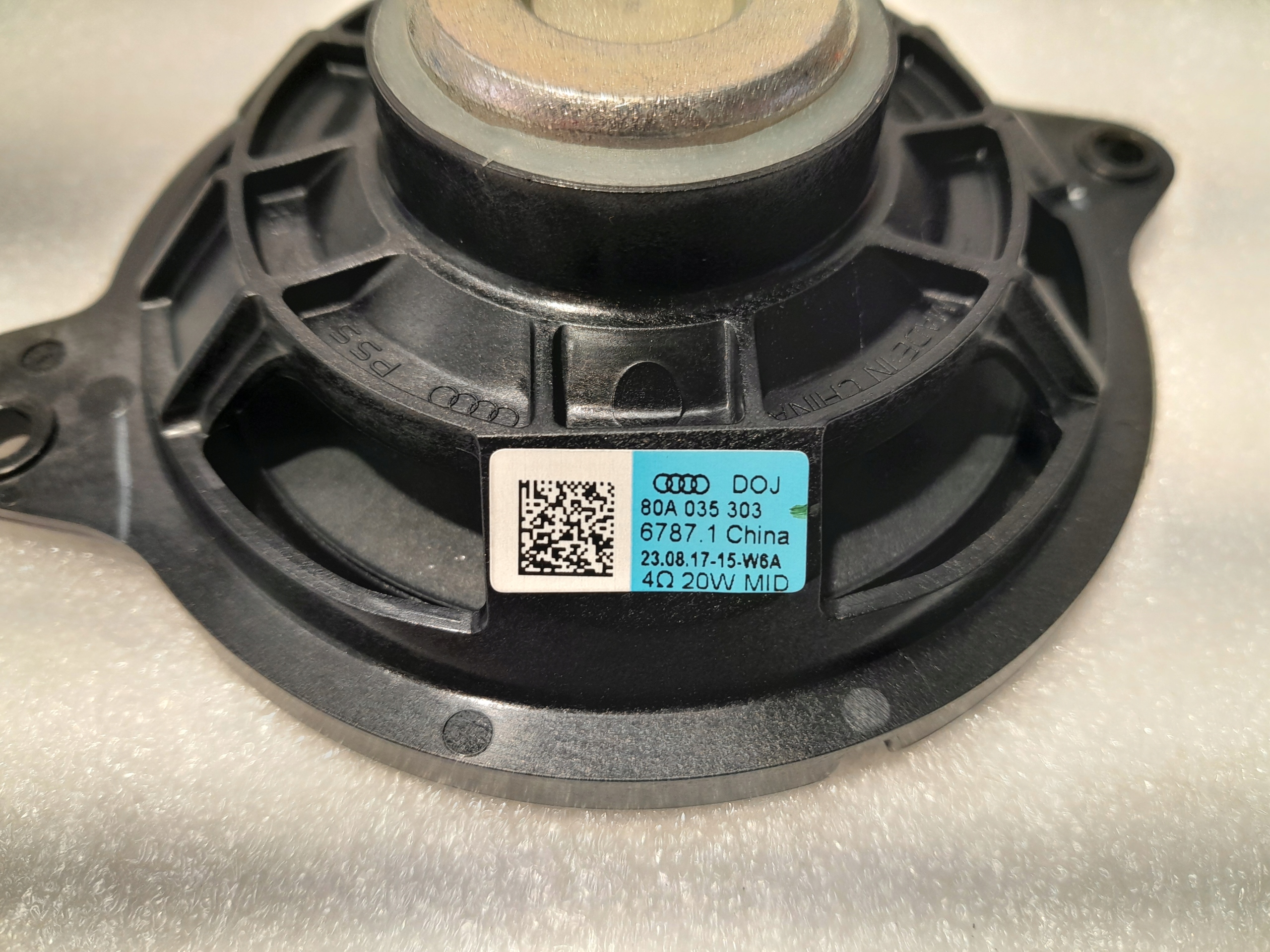 AUDI Q5 80A speaker bang&OLUFSEN 80A035303