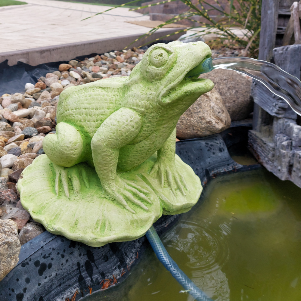 Fontána do zahrady Žába z Betonu Zahradní figurky Ozdoby Sochy Jezírko