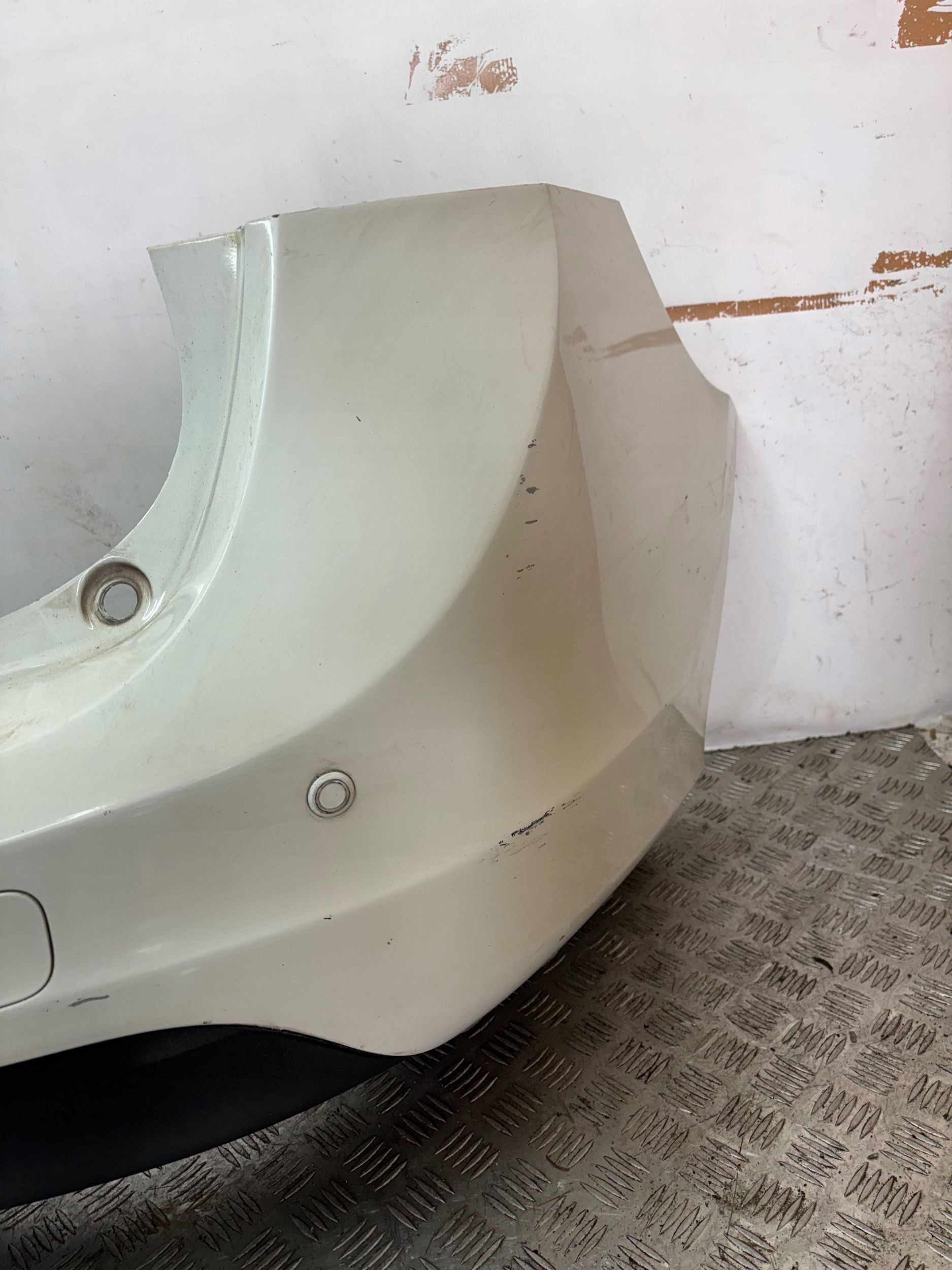 Pare choc Arrière Arrière VOLVO V60 PDC 10