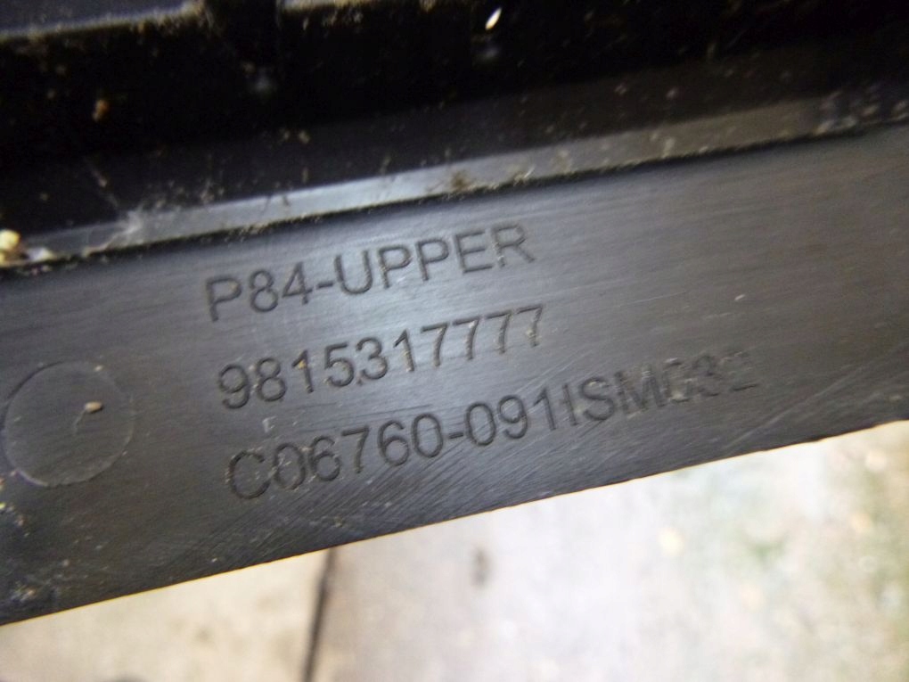PEUGEOT 3008 II P84 5008 16- grill grill
