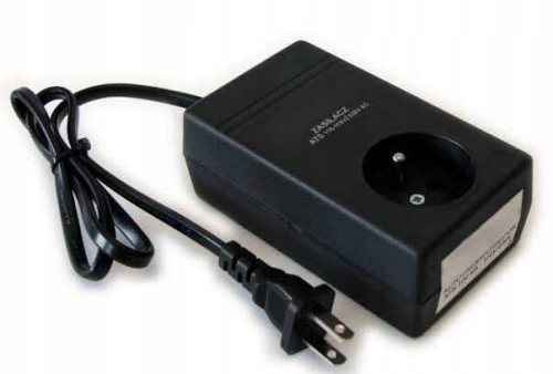 ATSA100W-OB Autotransformátor 115V/230V v pouzdře