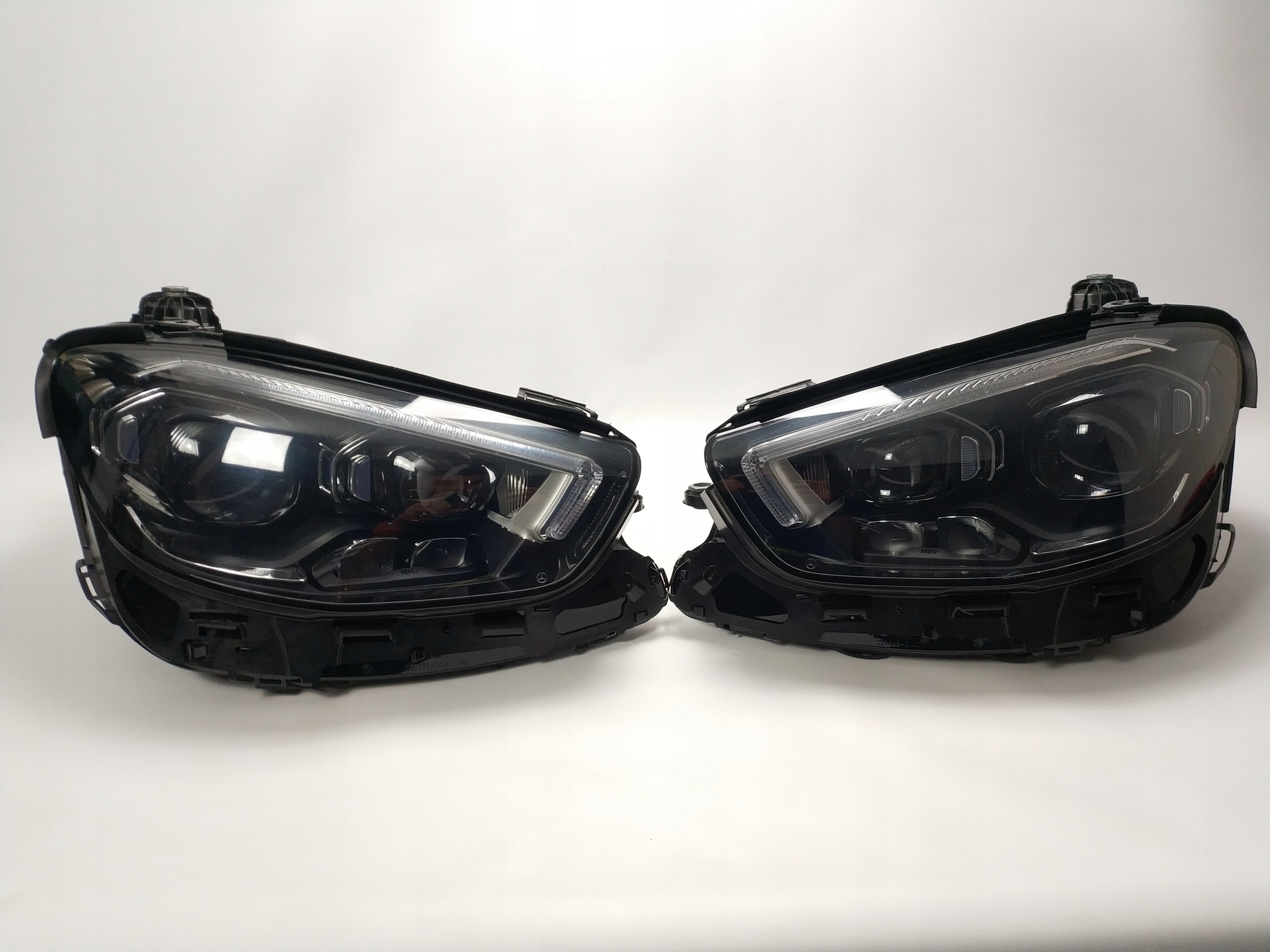 MERCEDES W213 LIFT lampy przednie MULTIBEAM. K-ce