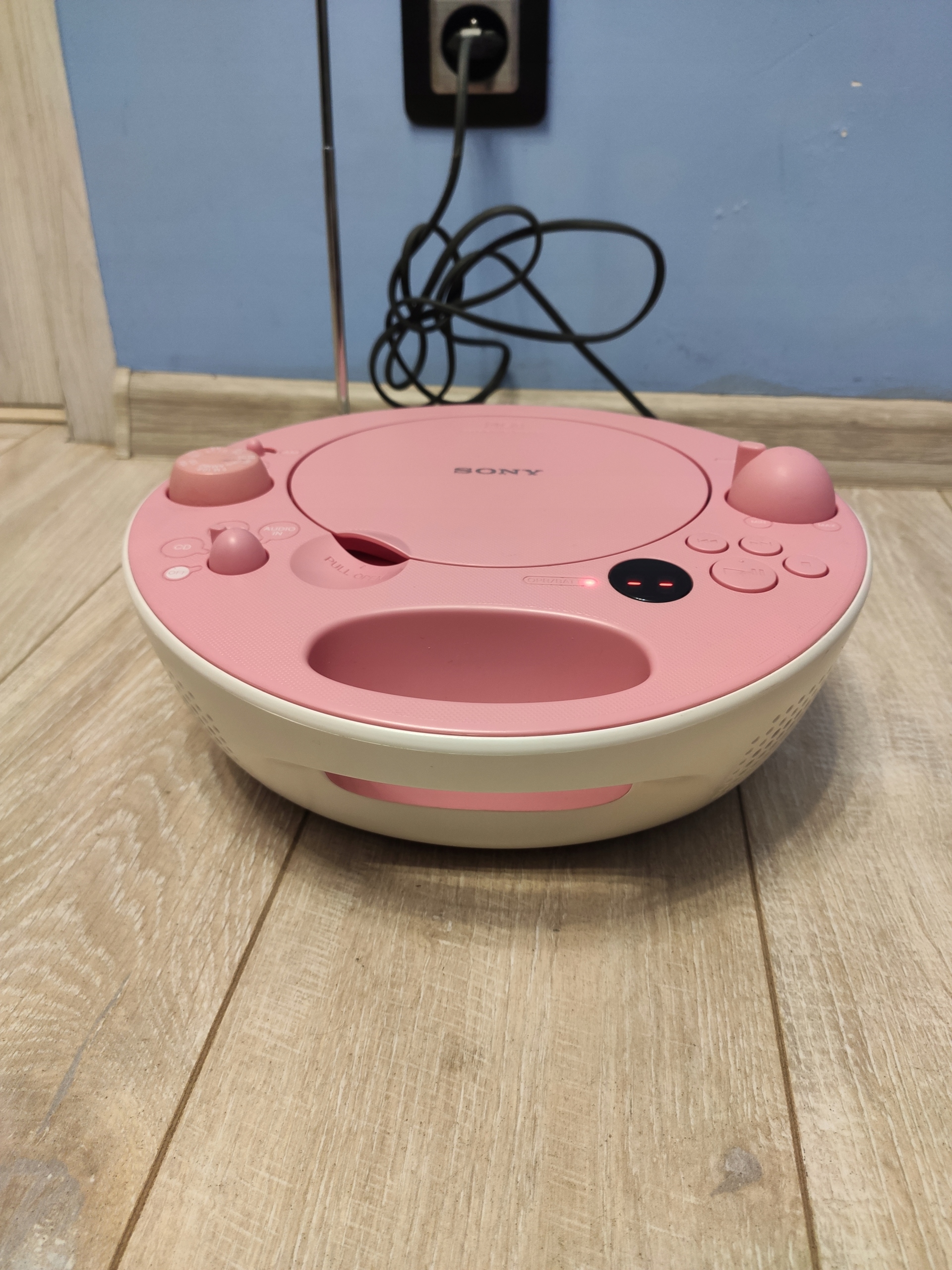 Odtwarzacz CD BOOMBOX SONY ZG-E5 z radiem !!różowy!!