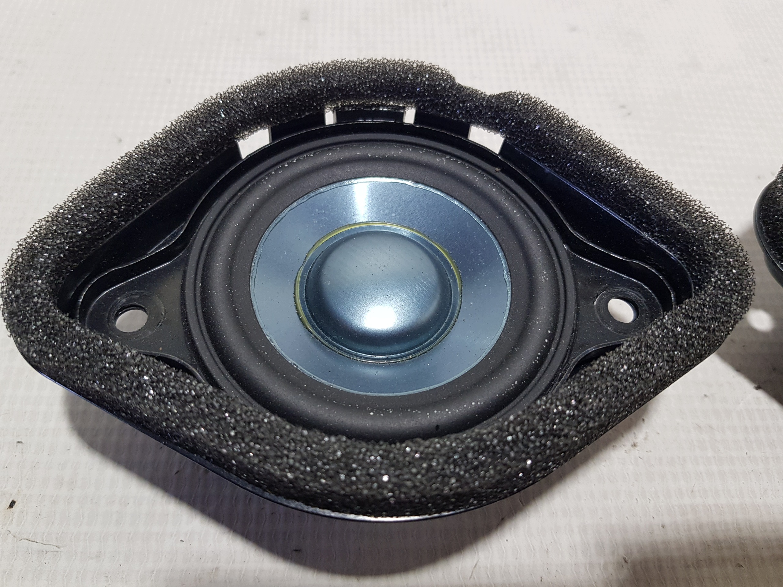 speaker MERCEDES ML W164 HARMAN KARDON LOGIC 7 1648201502