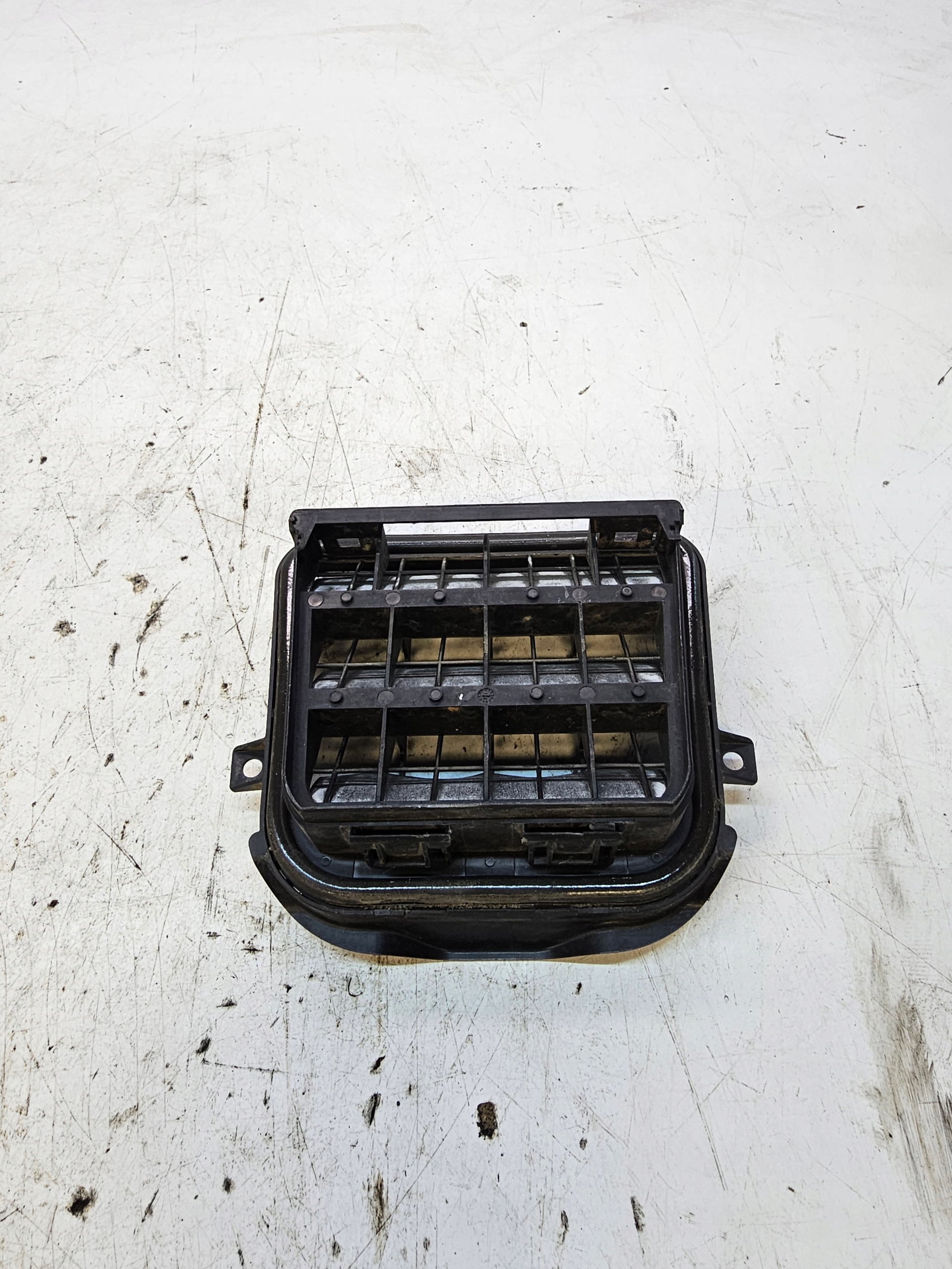 grid air rear part AUDI A4 B8 LIFT A5 8K0819181B