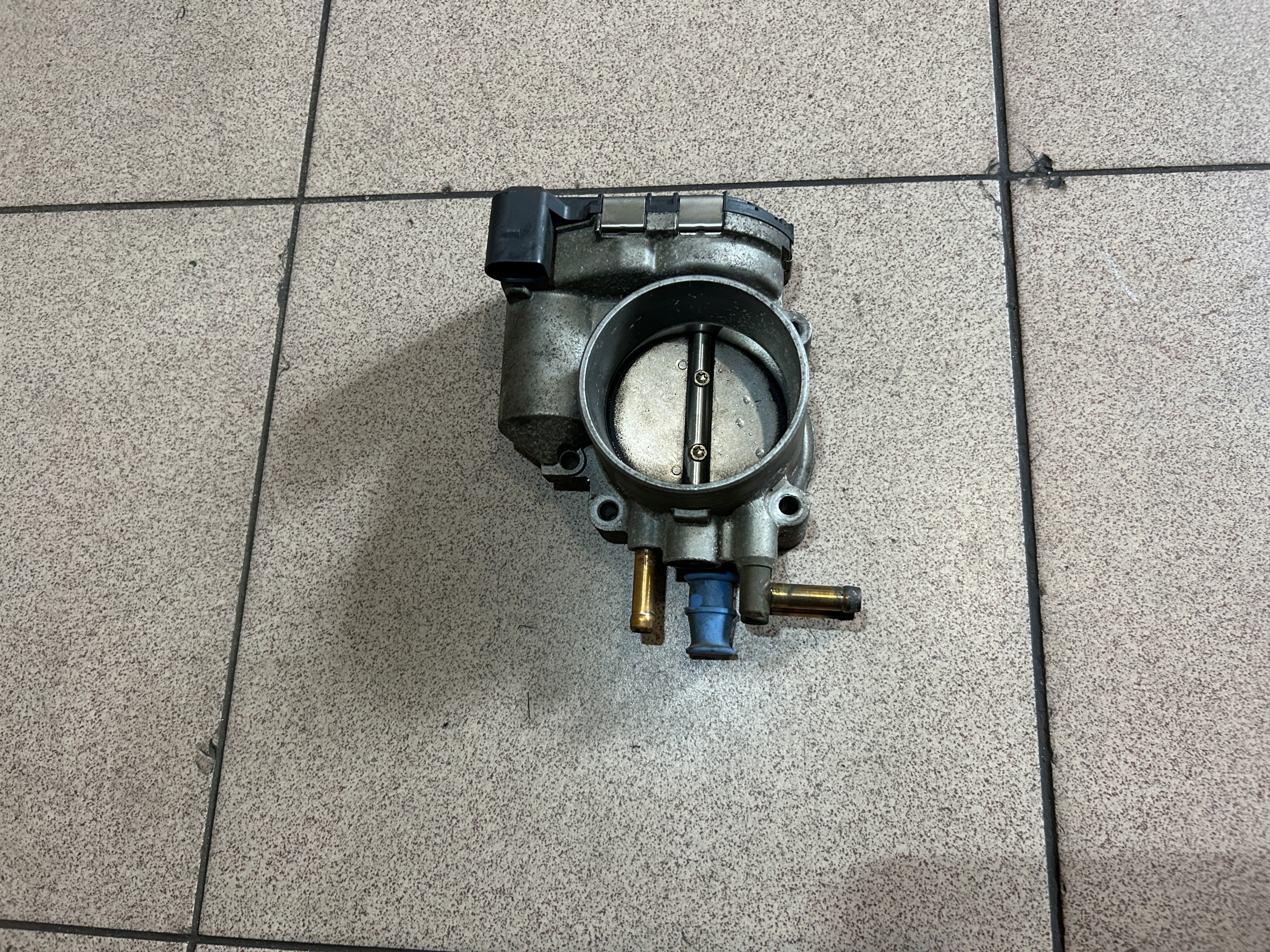 PRZEPUSTNICA VW PASSAT B5 A4 B5 A6 C5 2.4 2.8 3.0