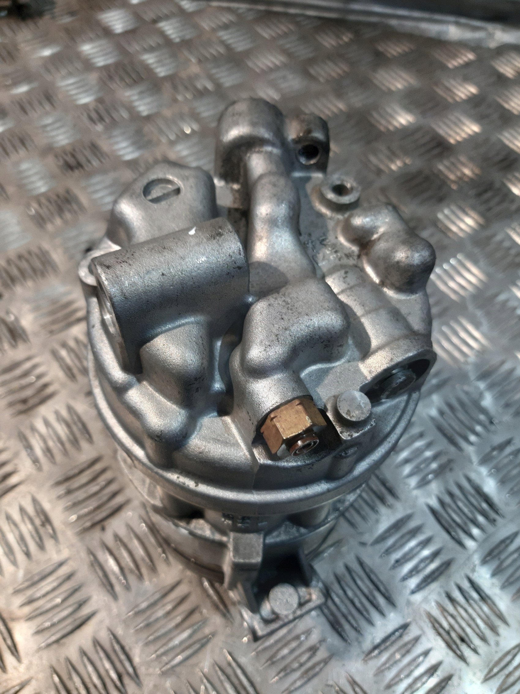 compressor of the air conditioning compressor; 64526905643 BMW 3 E46 2.0d