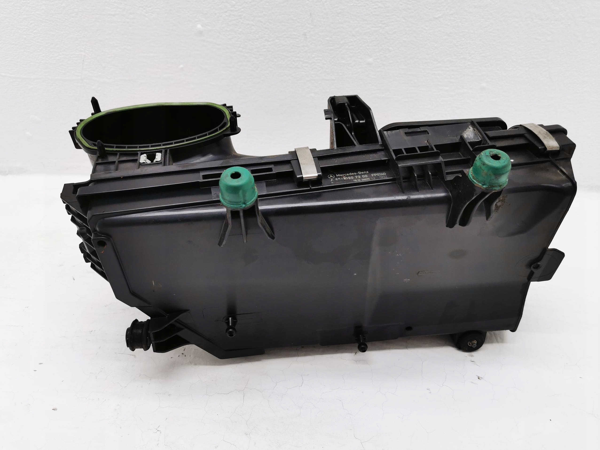 Gehäuse filter luft MERCEDES E-KLASA W213 2.0