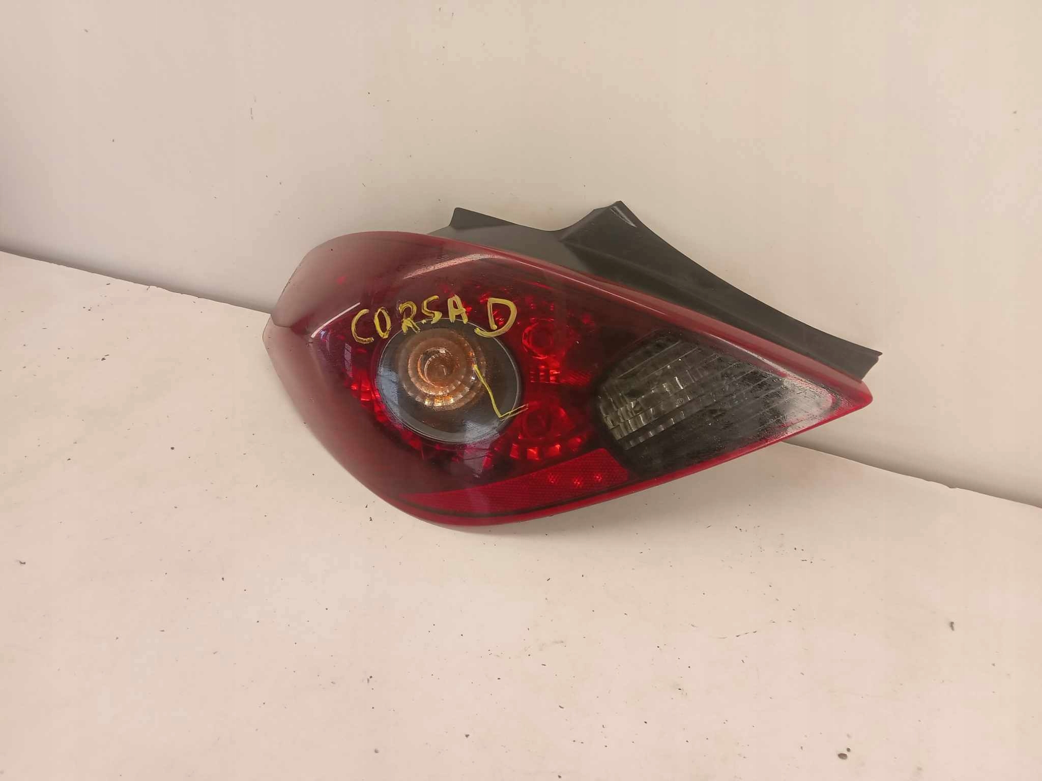 LAMPA LEWA TYLNA TYŁ OPEL CORSA D LIFT Producent części Opel OE