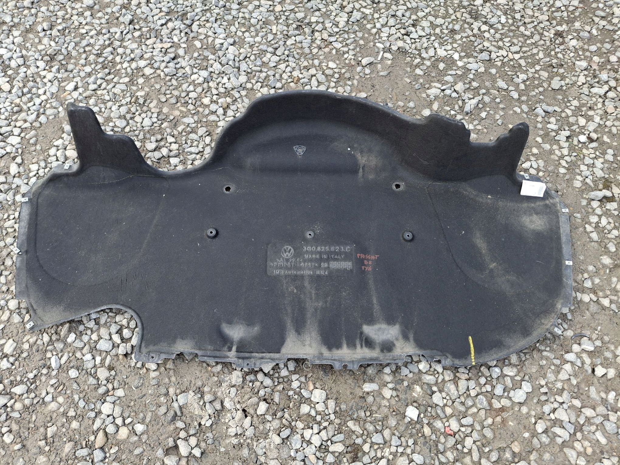 hangszigetelő fedél alváz DOLNA far VW PASSAT B8 2014R->