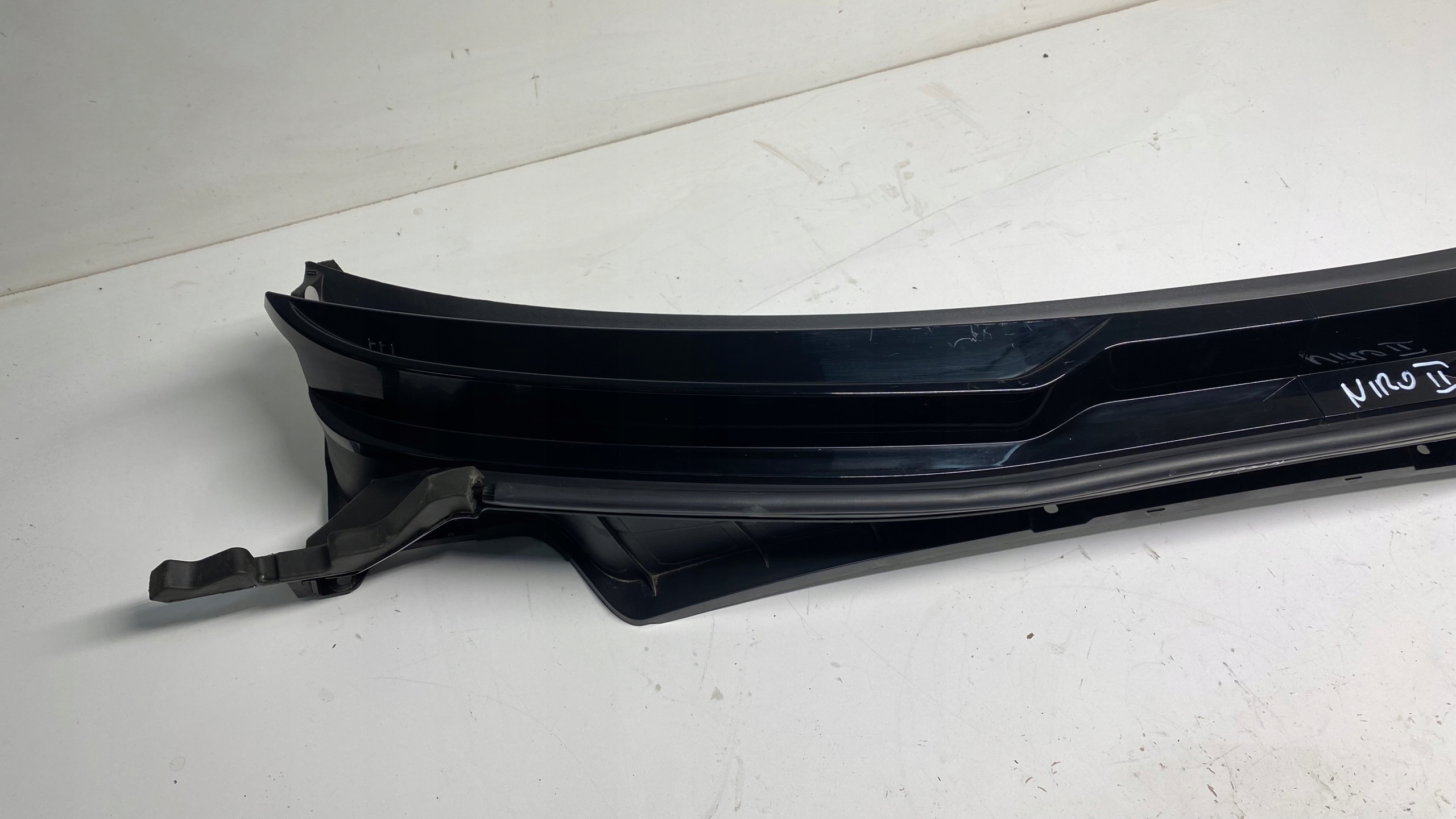 KIA NIRO II torpedo plastic 21-24