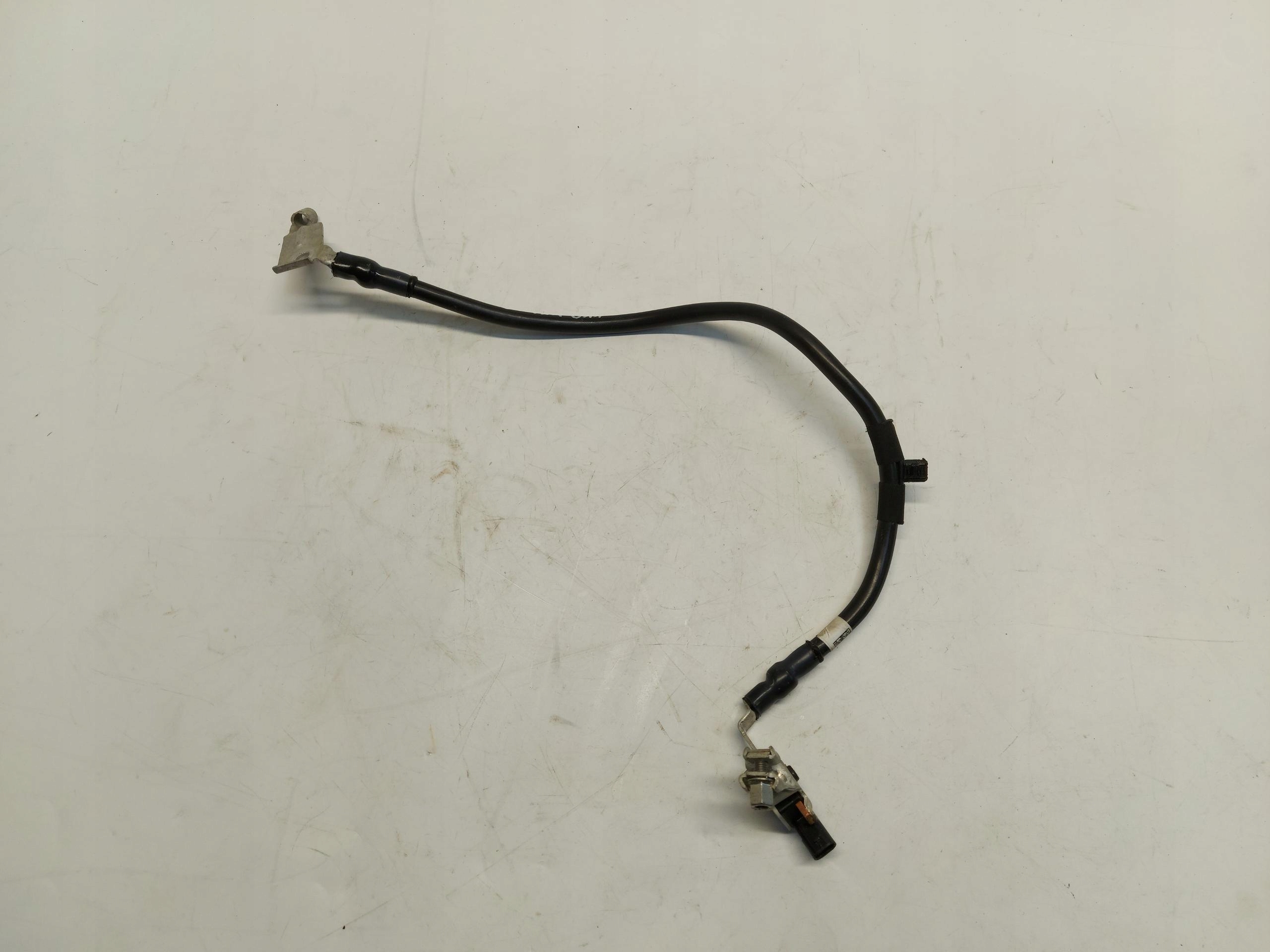 BMW iX1 X1 U11 terminal ujemna module 5A6A675
