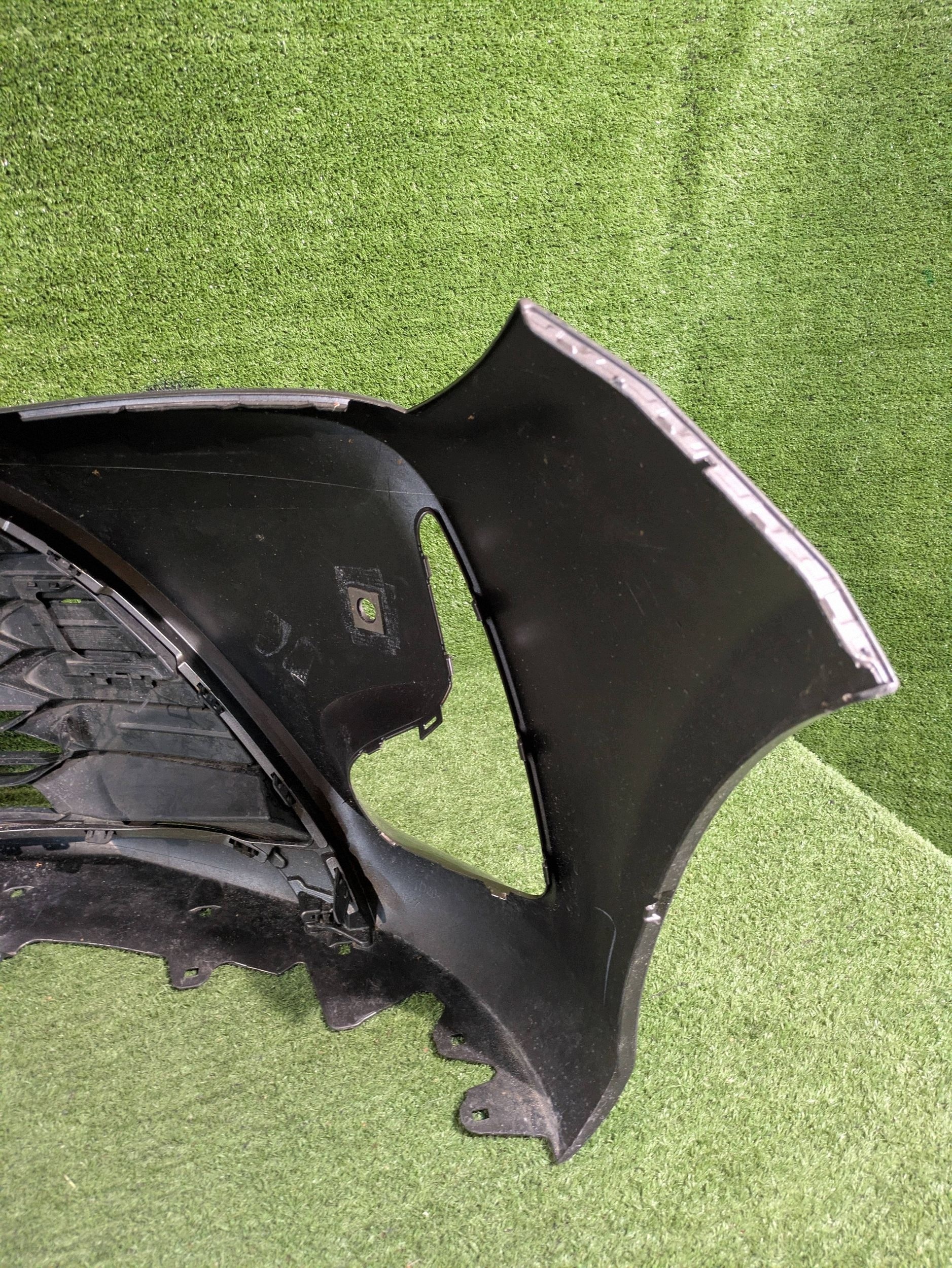 front bumper front TOYOTA YARIS III LIFT 17- NR.Z9496